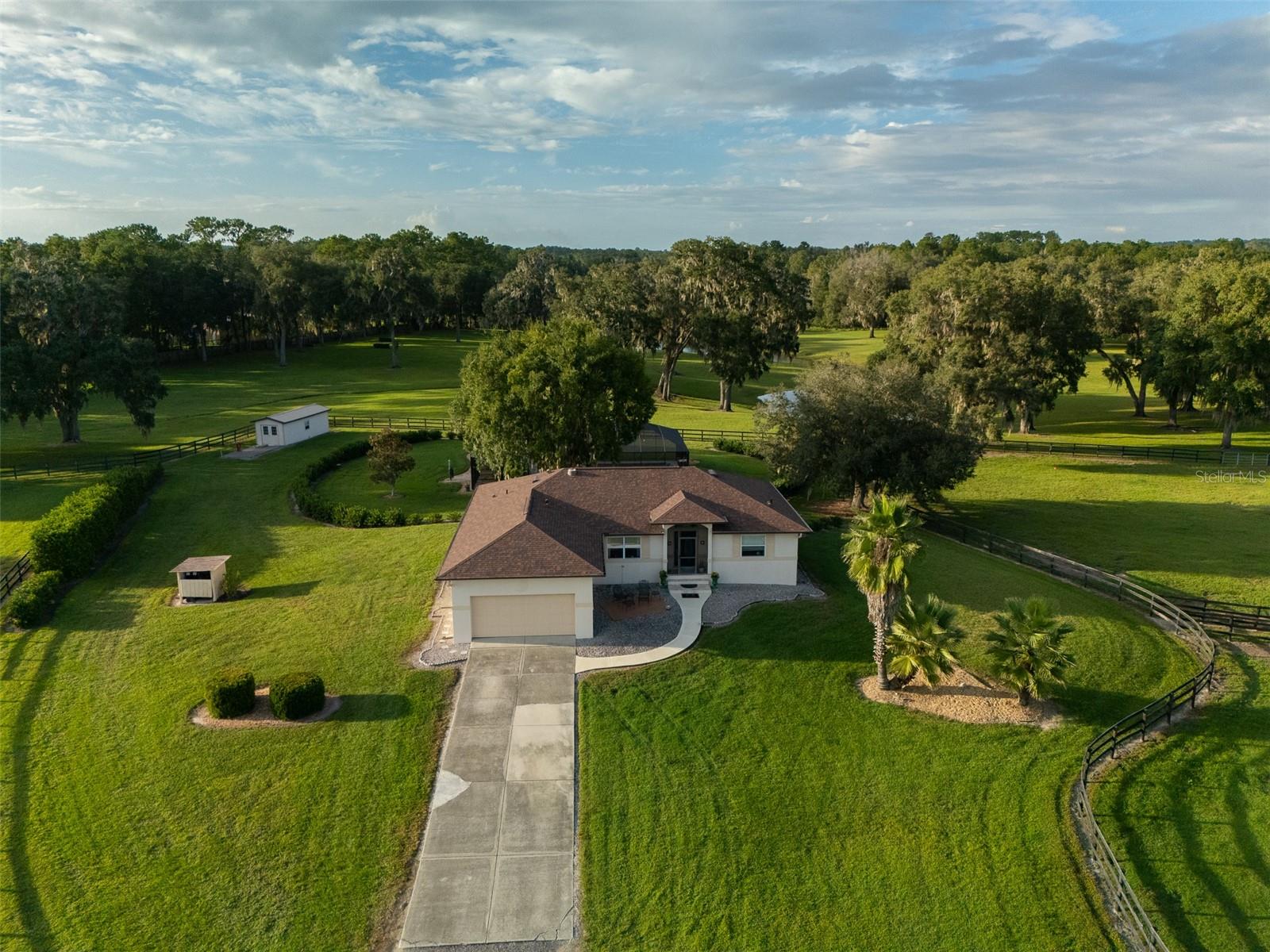 Photo of 9481 W HIGHWAY 316 REDDICK FL 32686