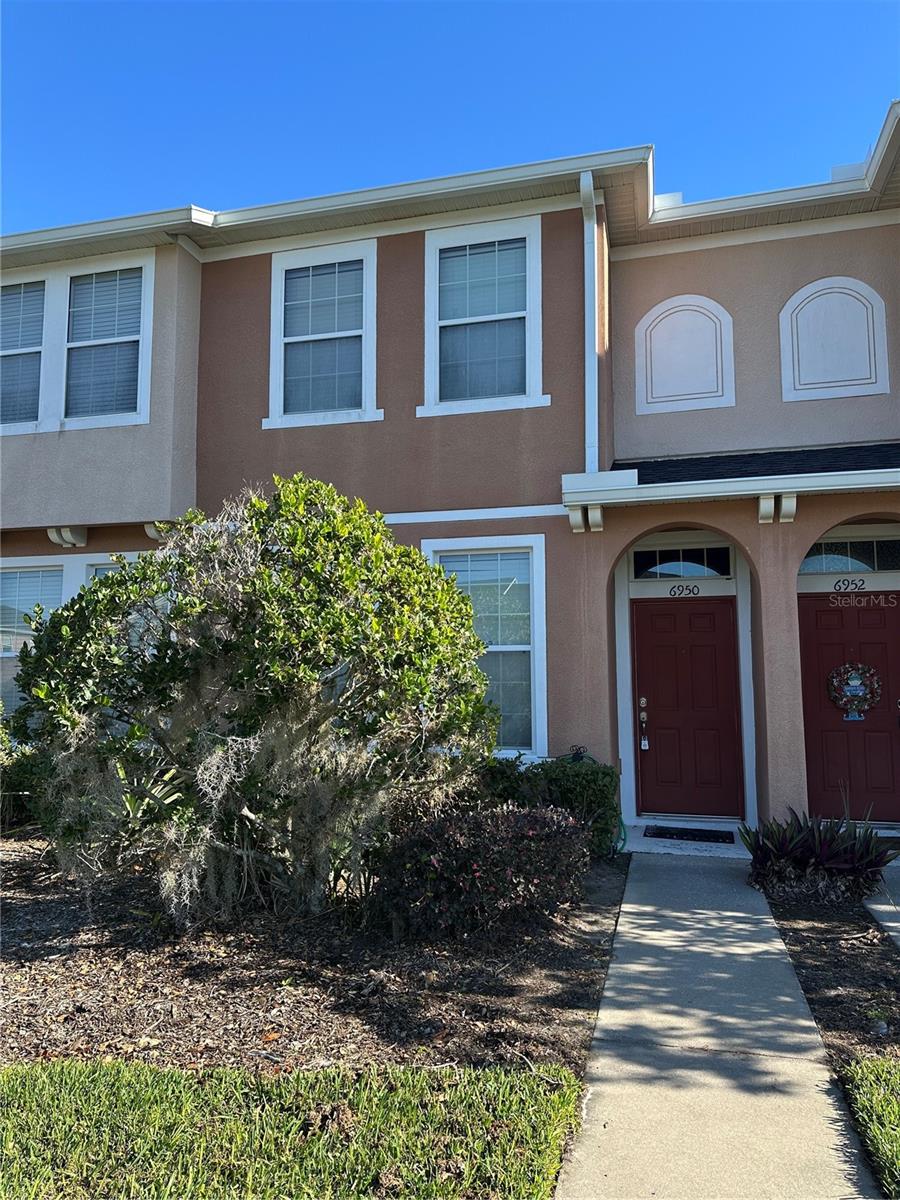 Photo of 6950 TOWERING SPRUCE DRIVE RIVERVIEW FL 33578