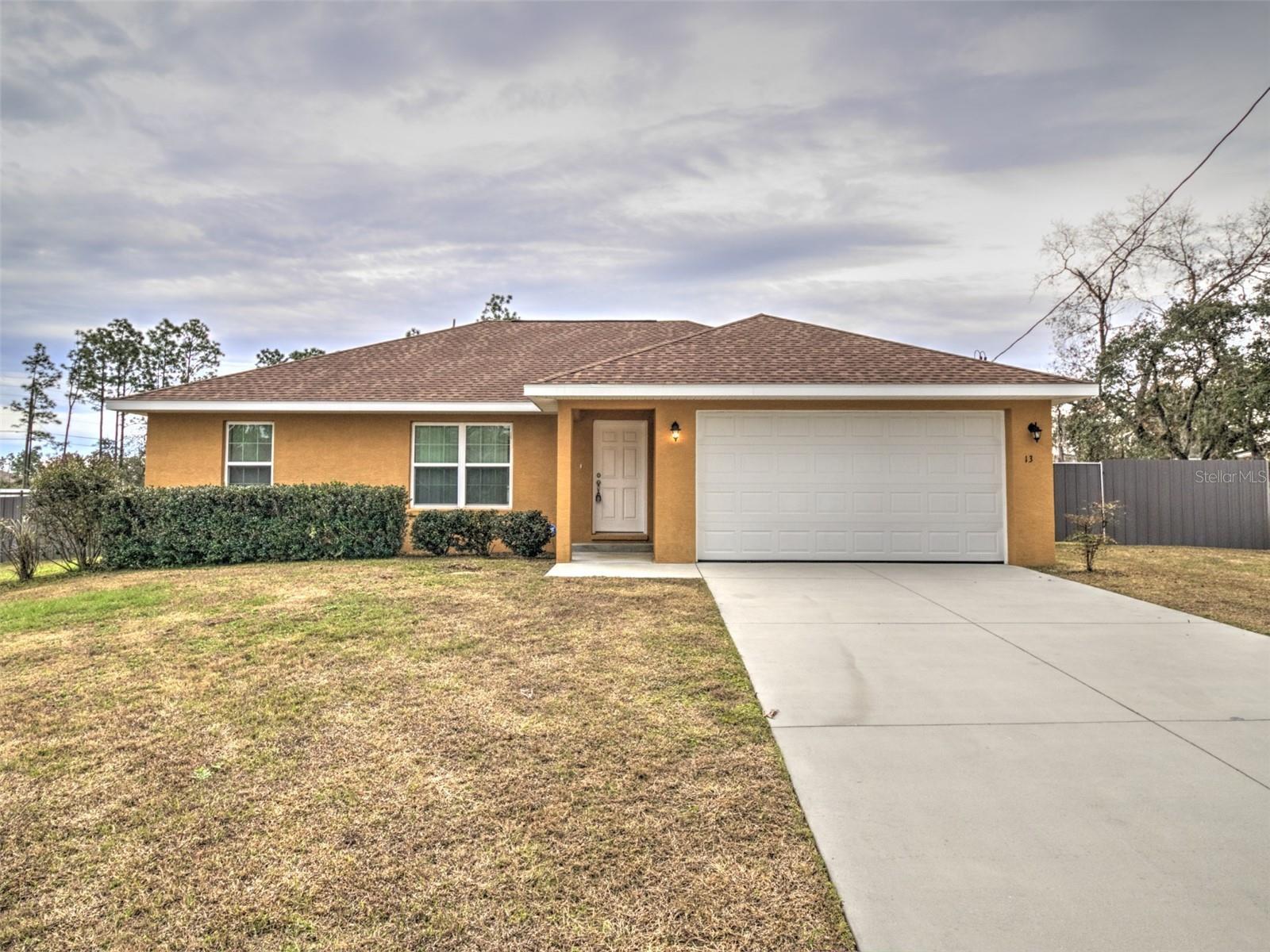 Photo of 13 HEMLOCK TRACE COURT OCALA FL 34472