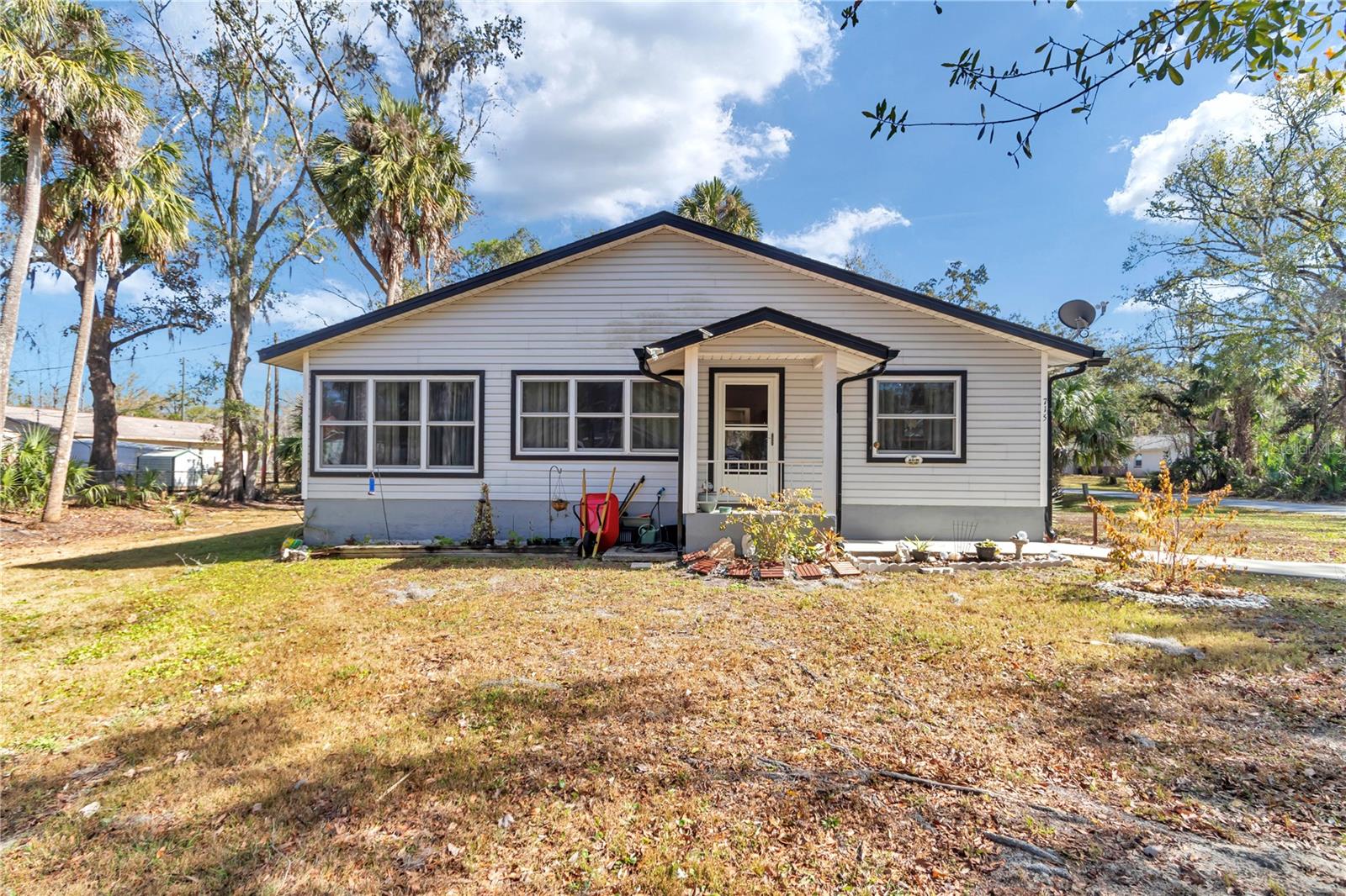 Photo of 715 NE 12TH TERRACE CRYSTAL RIVER FL 34428