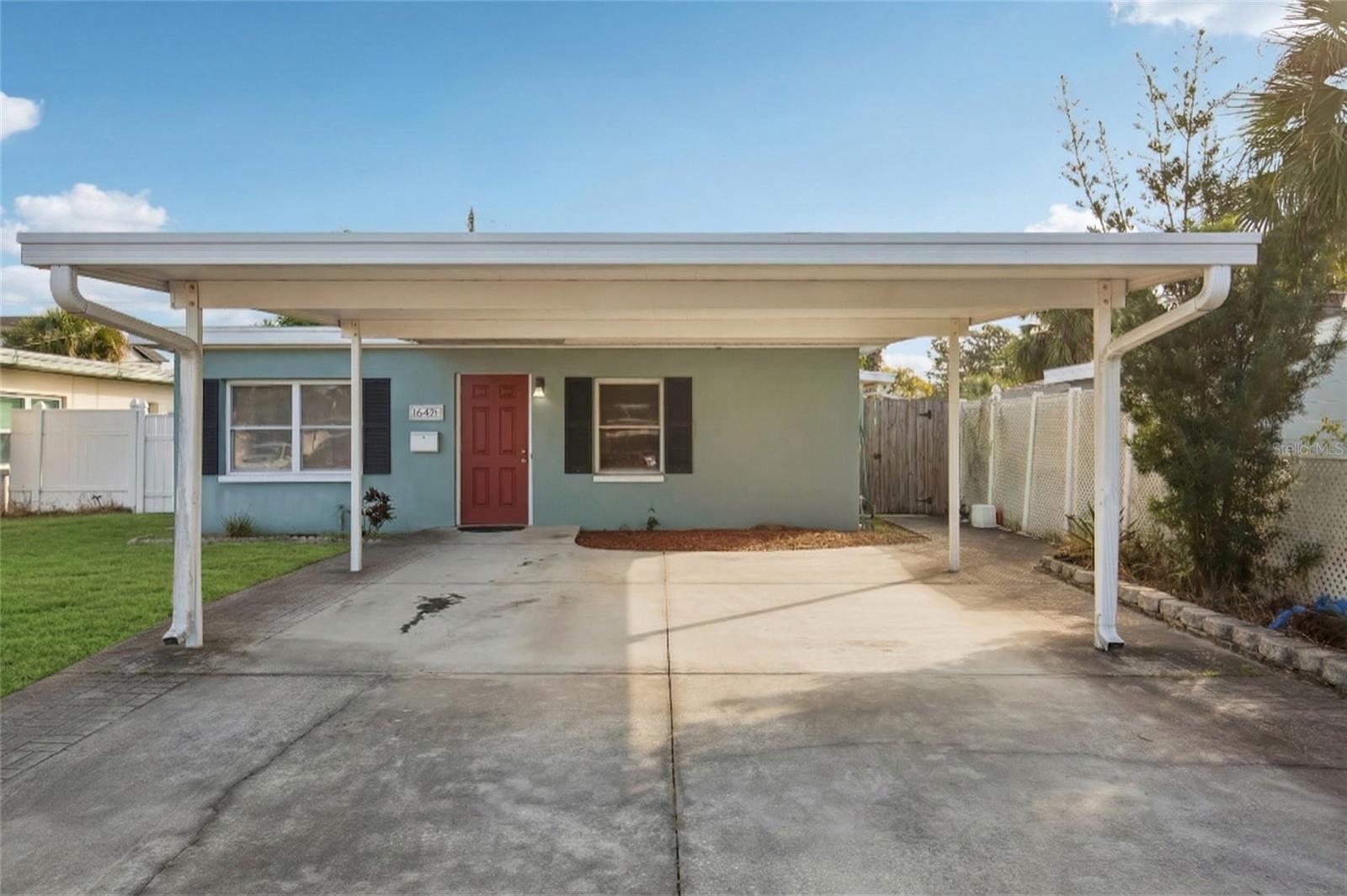 Photo of 640 59TH ST S ST PETERSBURG FL 33707