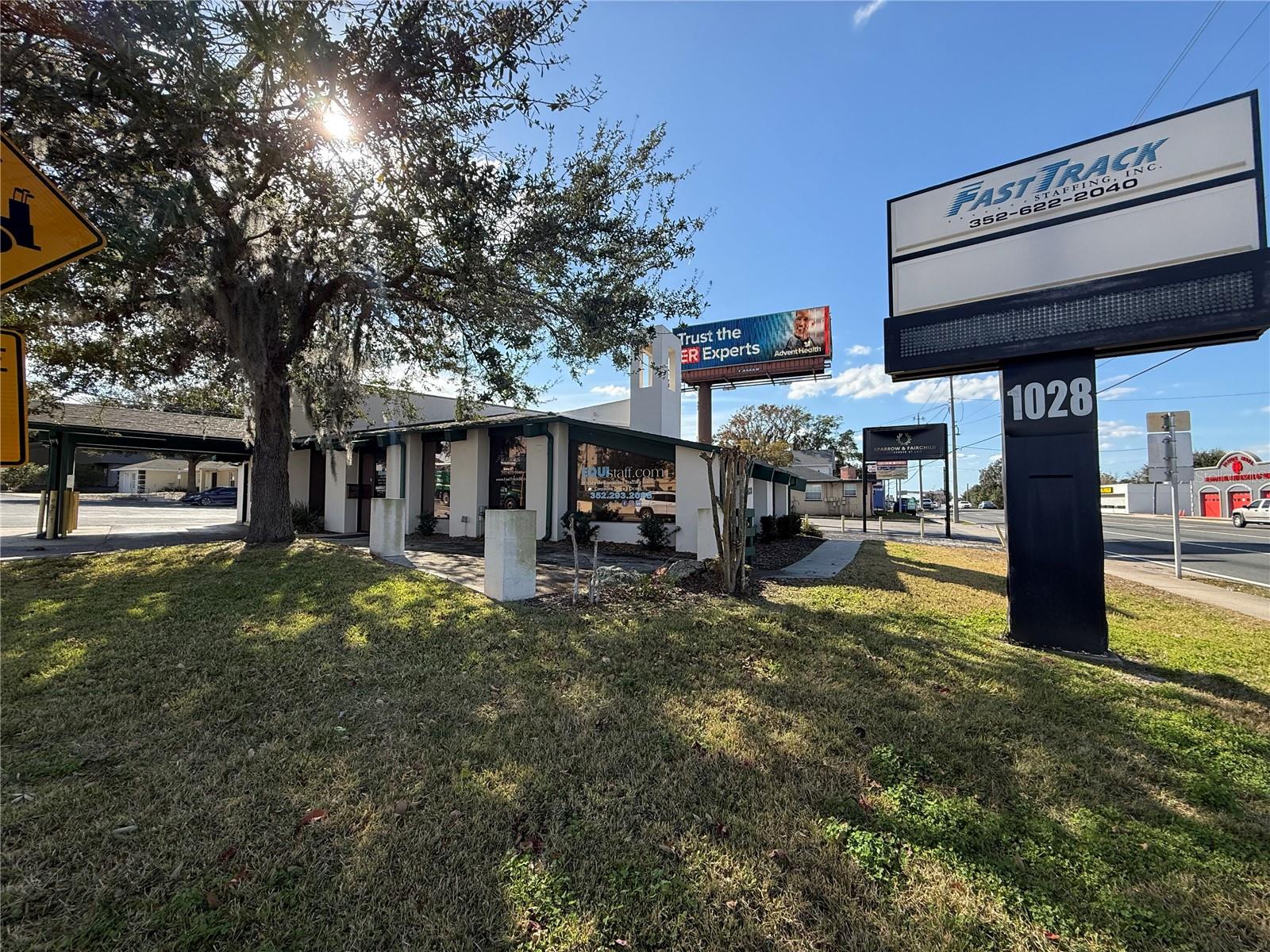 Photo of 1028 E SILVER SPRINGS BOULEVARD #Bldg 1 OCALA FL 34470