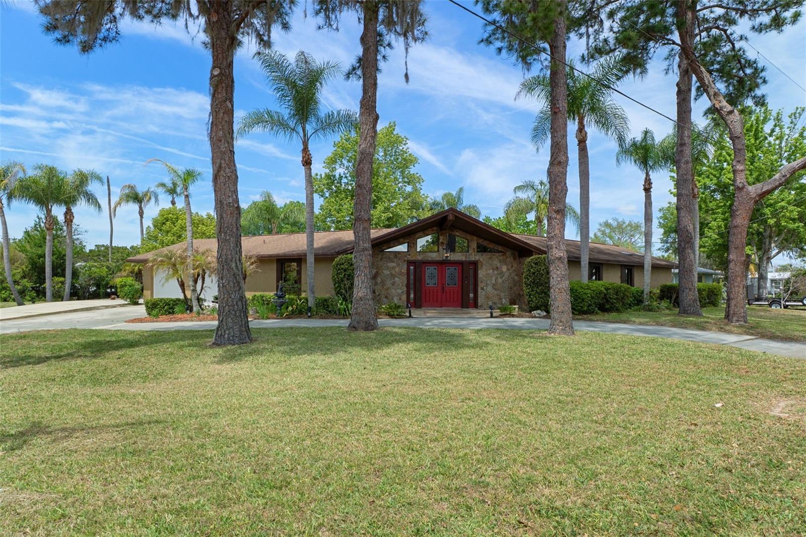 Photo of 239 SE PARADISE POINT ROAD CRYSTAL RIVER FL 34429