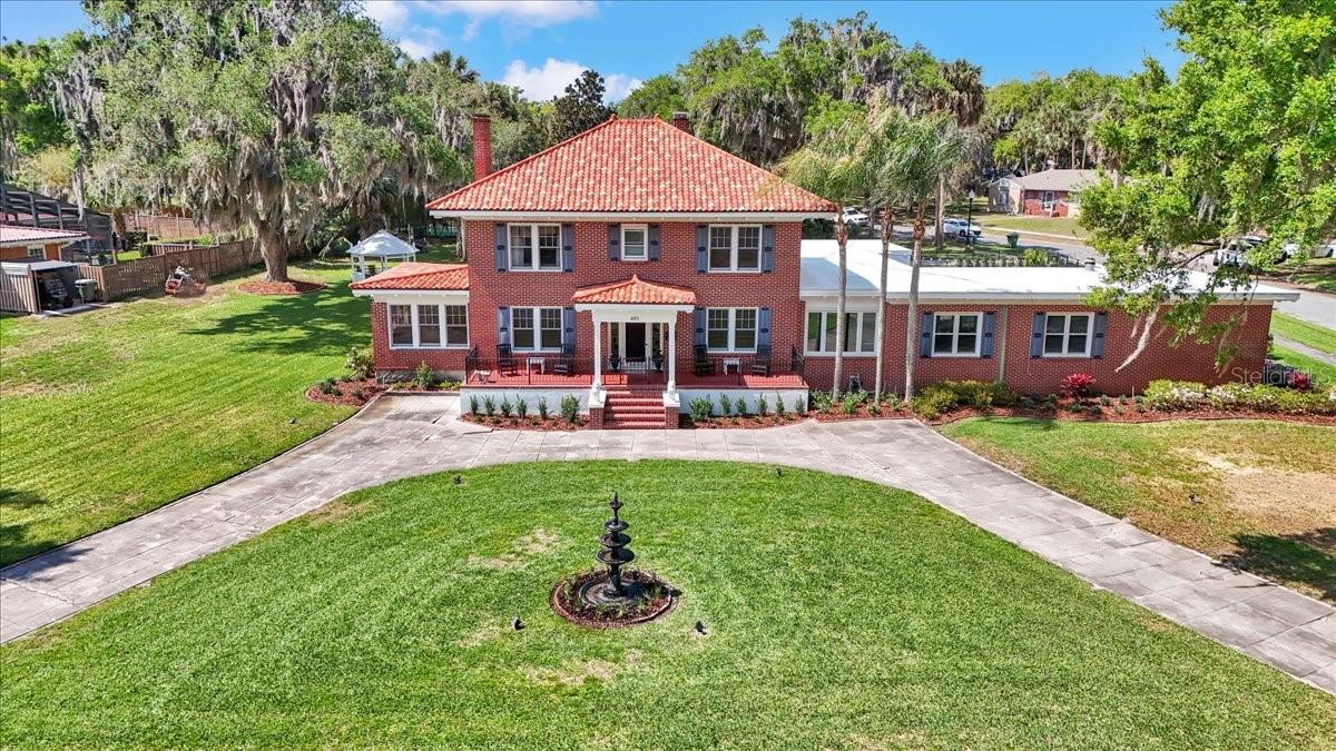 Photo of 405 LAKESHORE DRIVE LEESBURG FL 34748