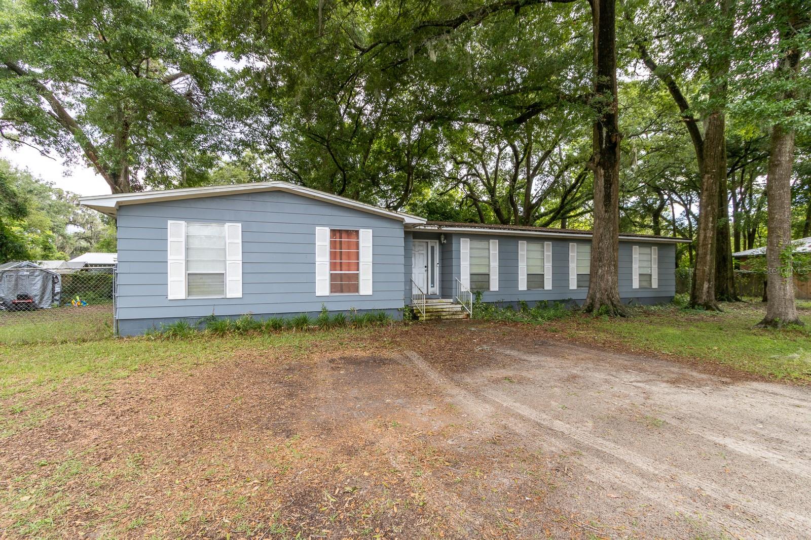 Photo of 14215 NW 142ND PLACE ALACHUA FL 32615