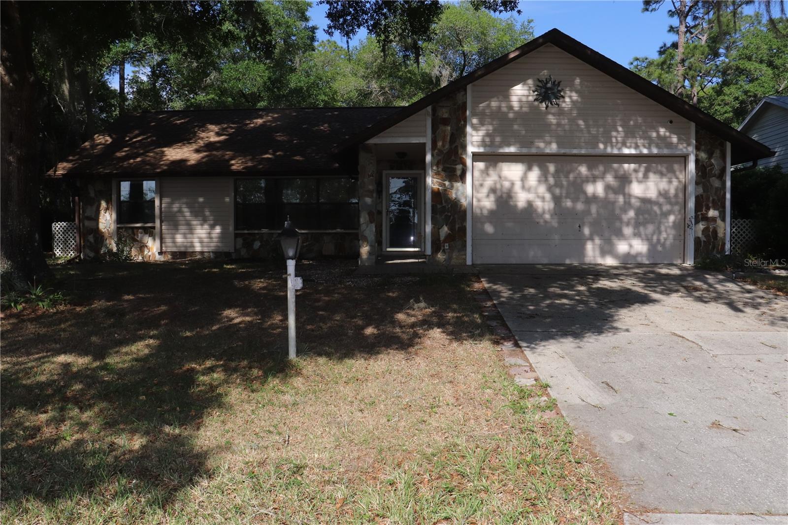 Photo of 1112 NE 130 TERRACE SILVER SPRINGS FL 34488