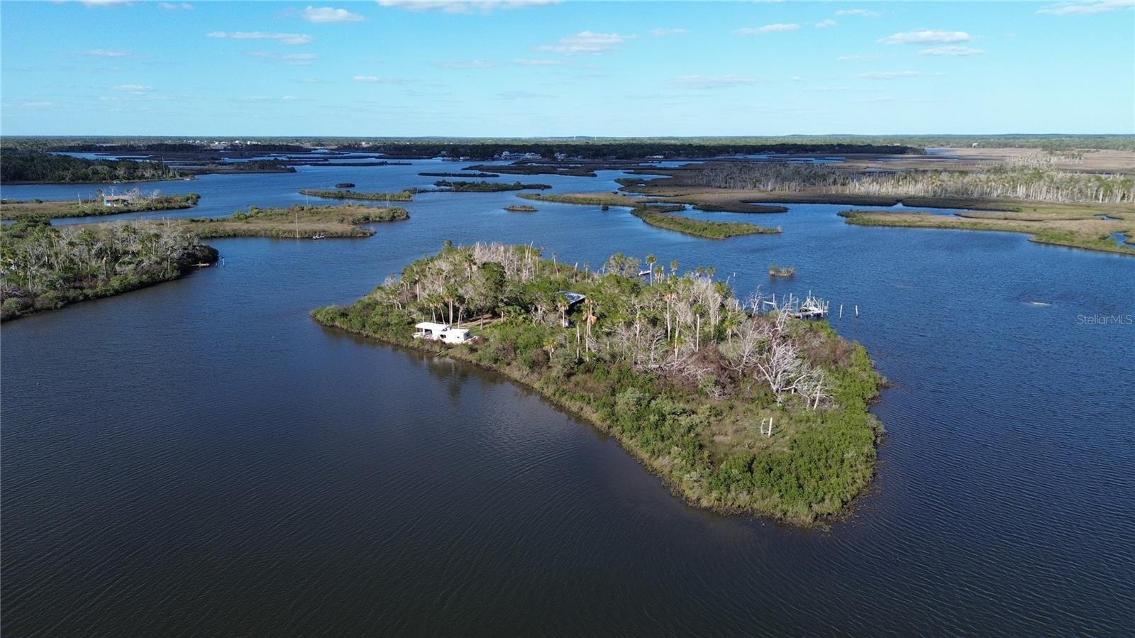 Photo of 7472 W THUNDERBIRD ISLAND HOMOSASSA FL 34448