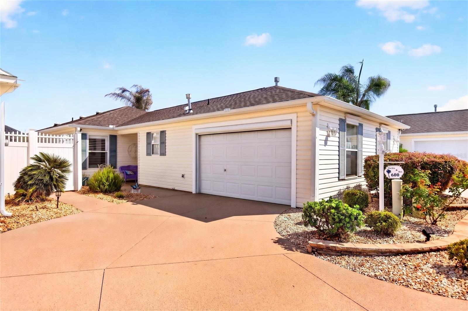 Photo of 600 AUDREY LANE THE VILLAGES FL 32162
