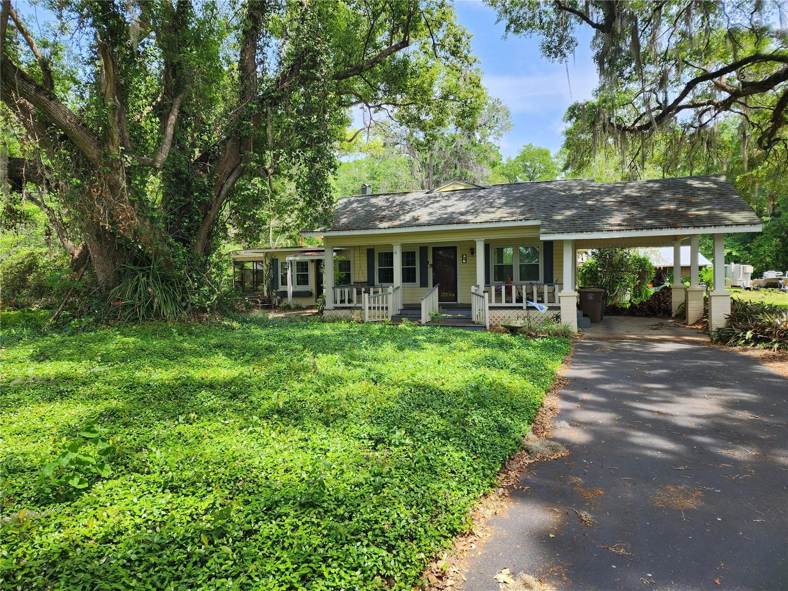 Photo of 1427 NE 10TH STREET OCALA FL 34470