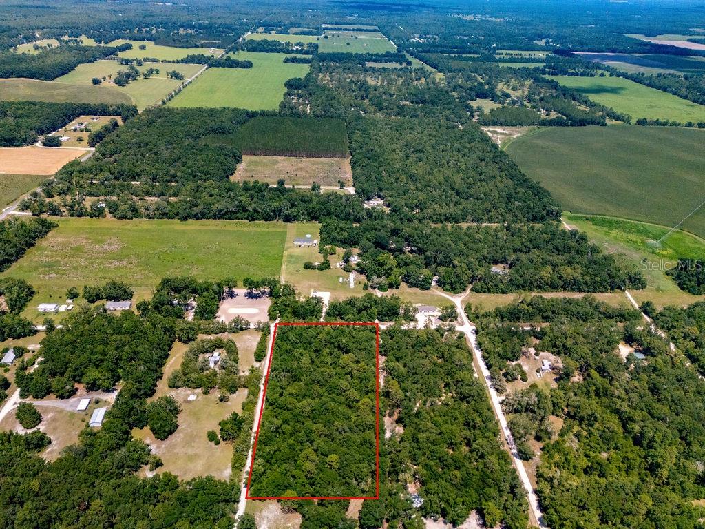 Photo of 102 PL/NW 25 COURT BRANFORD FL 32008