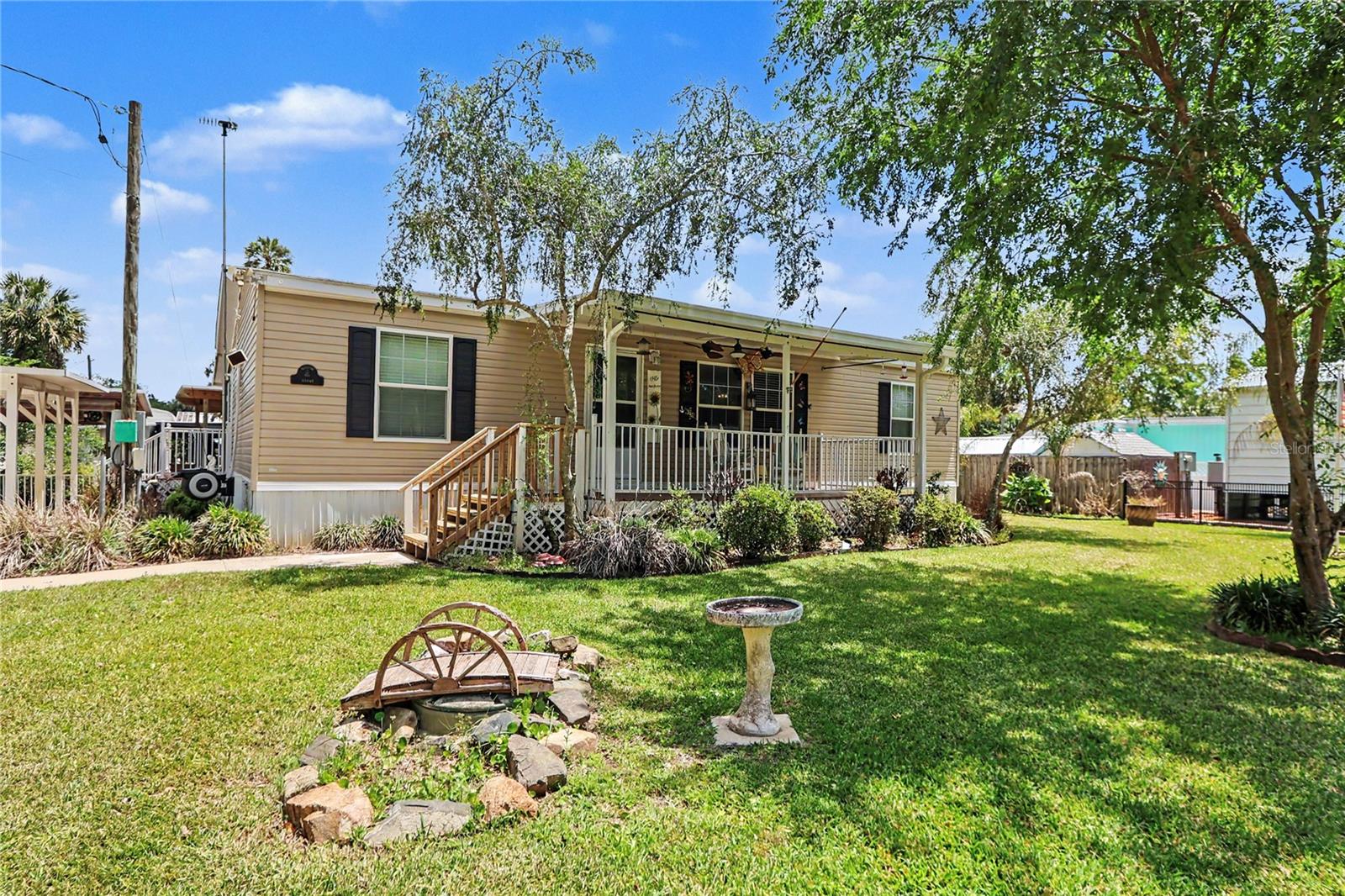 Photo of 56348 MAPLE ROAD ASTOR FL 32102
