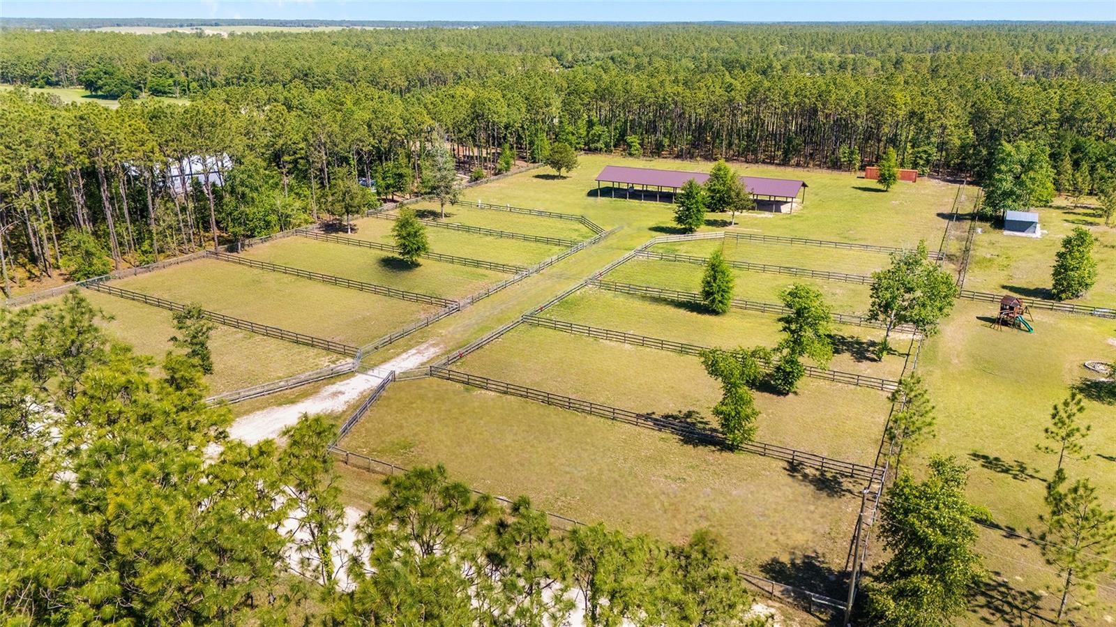 Photo of 13531 SE 54TH STREET MORRISTON FL 32668