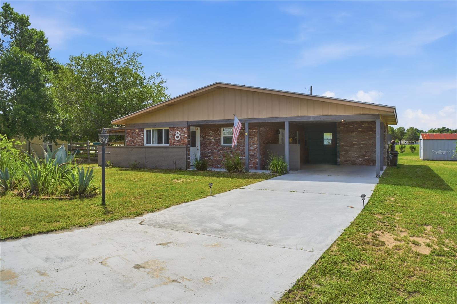 Photo of 8 SILVER WAY OCALA FL 34472