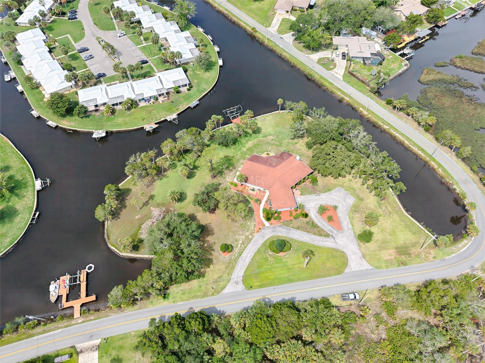 Photo of 11580 W DIXIE SHORES DRIVE CRYSTAL RIVER FL 34429