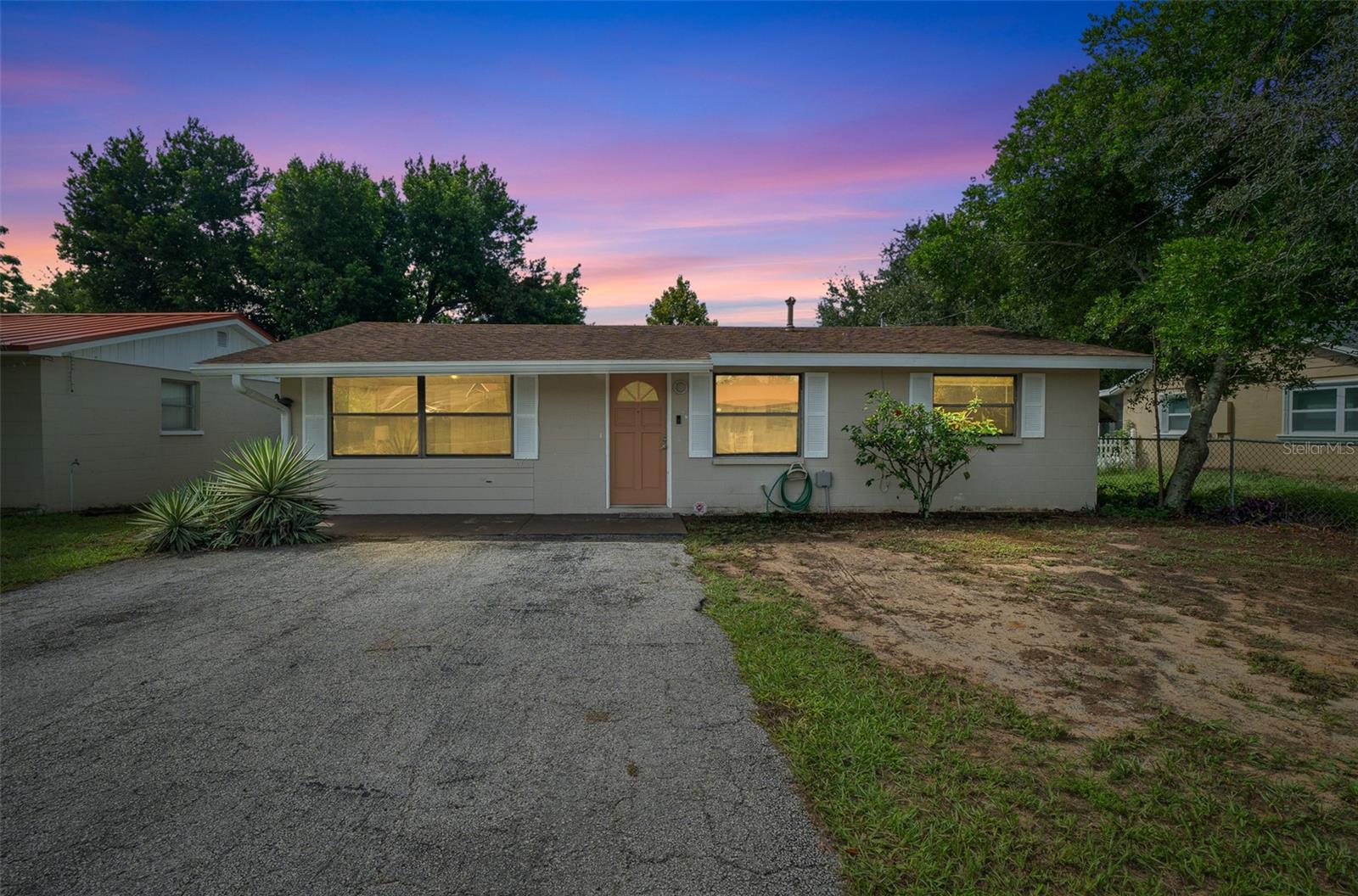 Photo of 1300 SHERMAN AVENUE TAVARES FL 32778