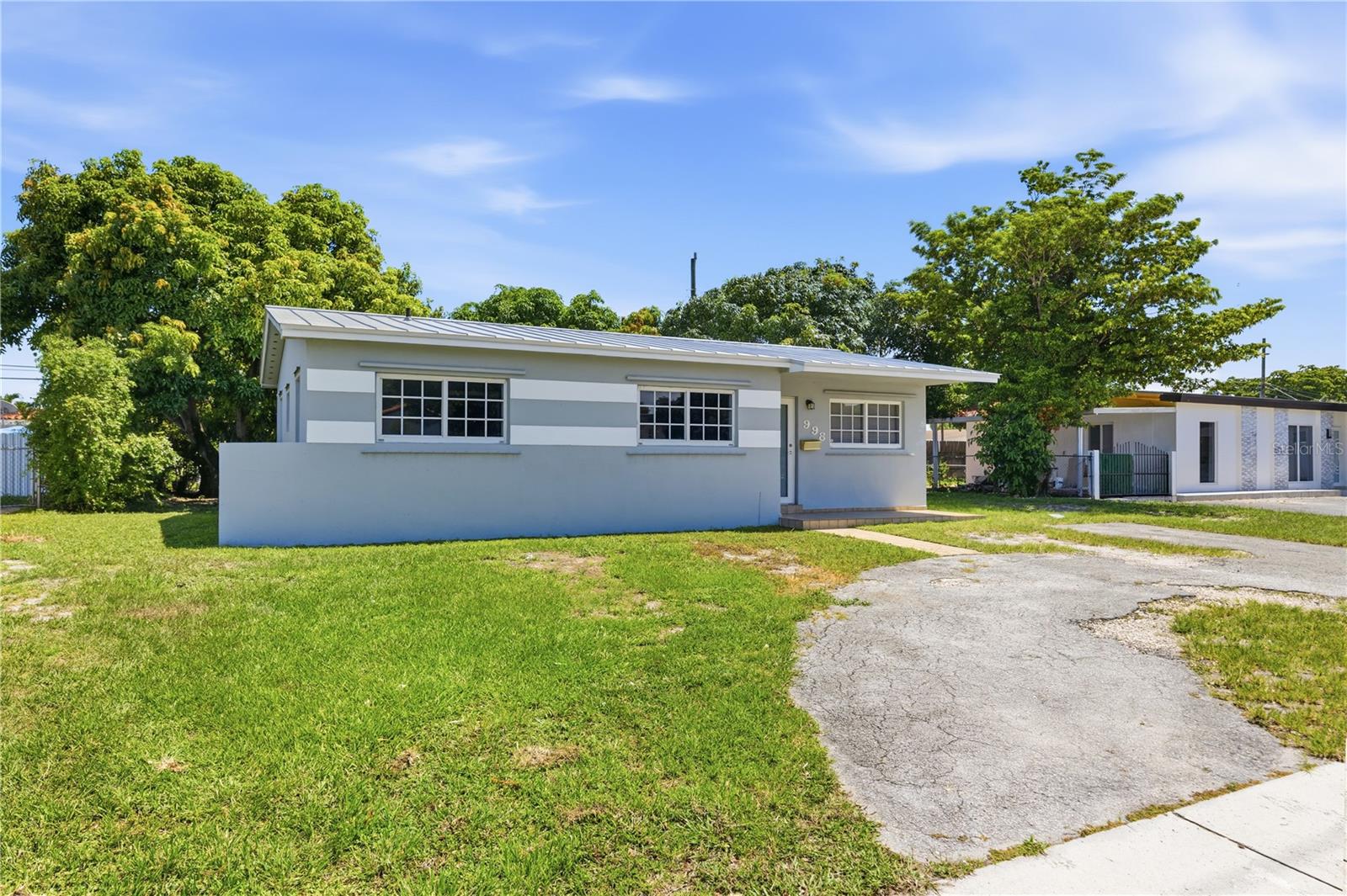 Photo of 998 W 68TH STREET HIALEAH FL 33014