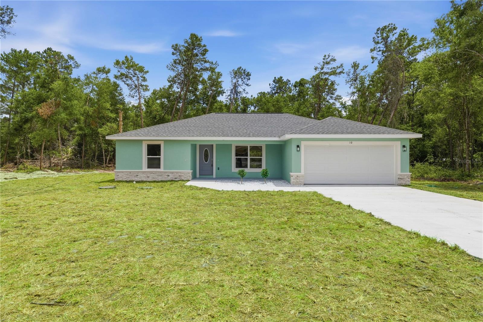 Photo of 10 BAY LANE OCKLAWAHA FL 32179