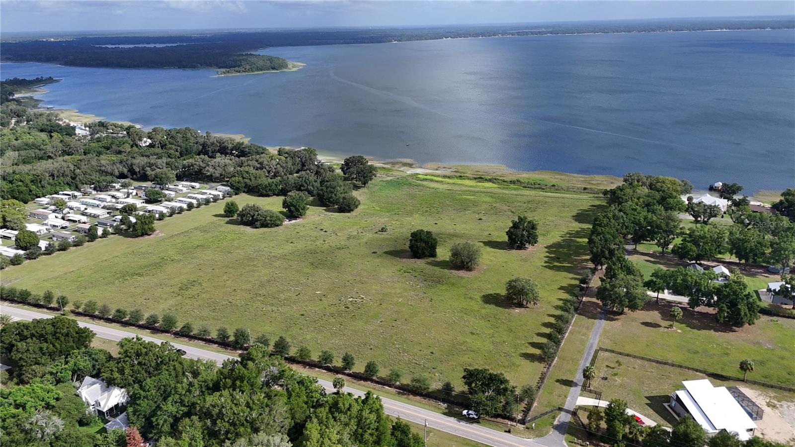 Photo of TBD SE SUNSET HARBOR ROAD WEIRSDALE FL 32195