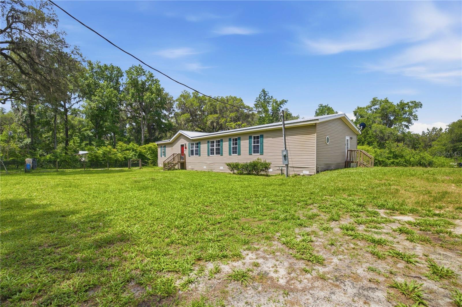 Photo of 16520 NE 42ND AVENUE CITRA FL 32113