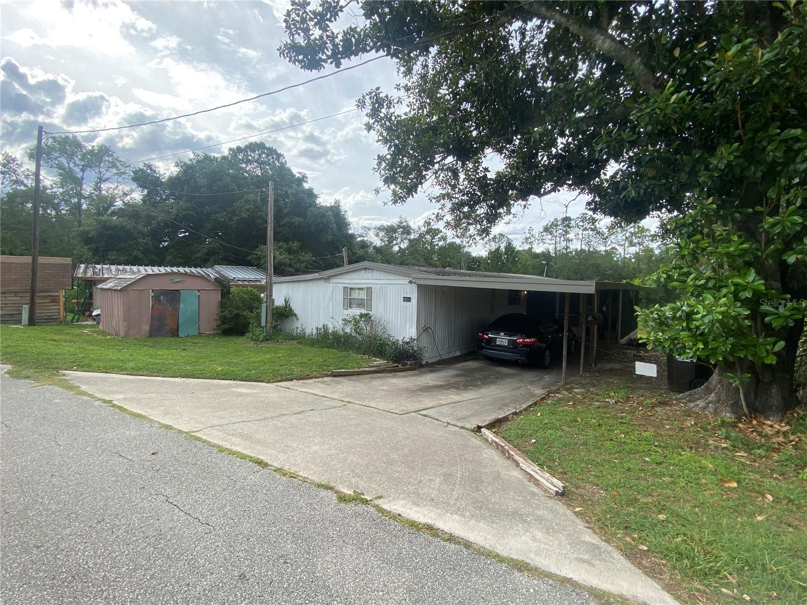 Photo of 18385 SE 18TH STREET ROAD SILVER SPRINGS FL 34488