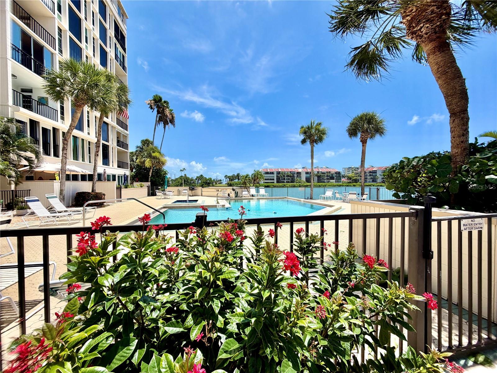 Photo of 7400 SUN ISLAND DRIVE #111 SOUTH PASADENA FL 33707