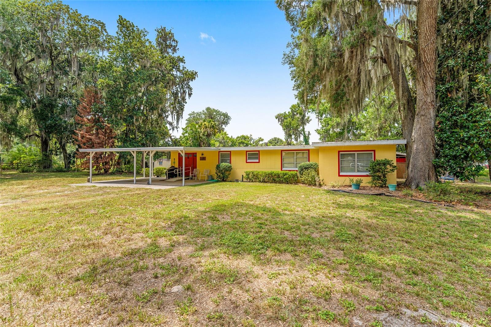 Photo of 2345 CR 453 LAKE PANASOFFKEE FL 33538