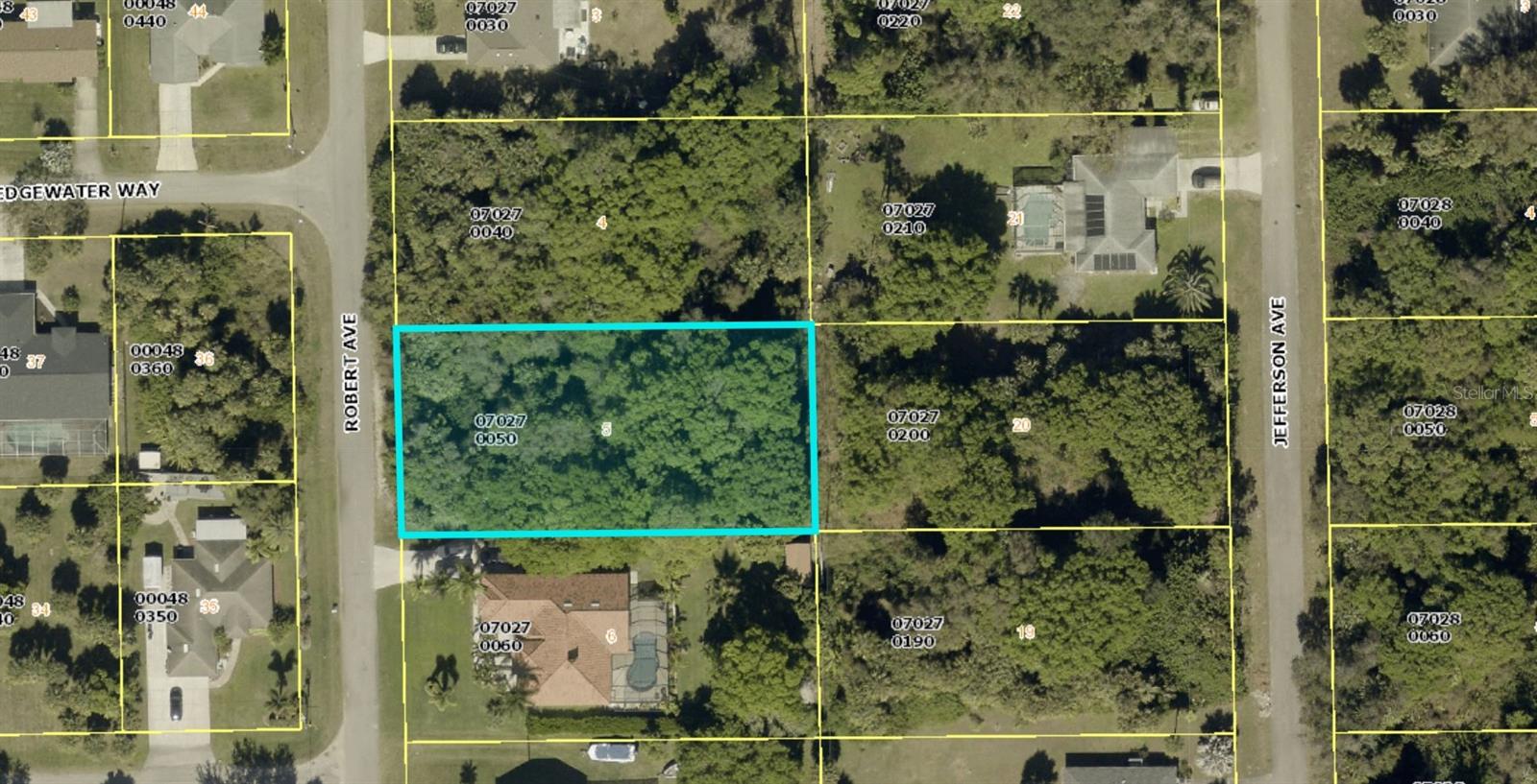 Photo of 614 ROBERT AVENUE LEHIGH ACRES FL 33936