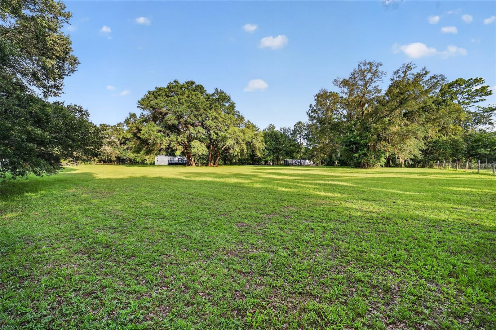 Photo of 14210 NW HIGHWAY 464B MORRISTON FL 32668