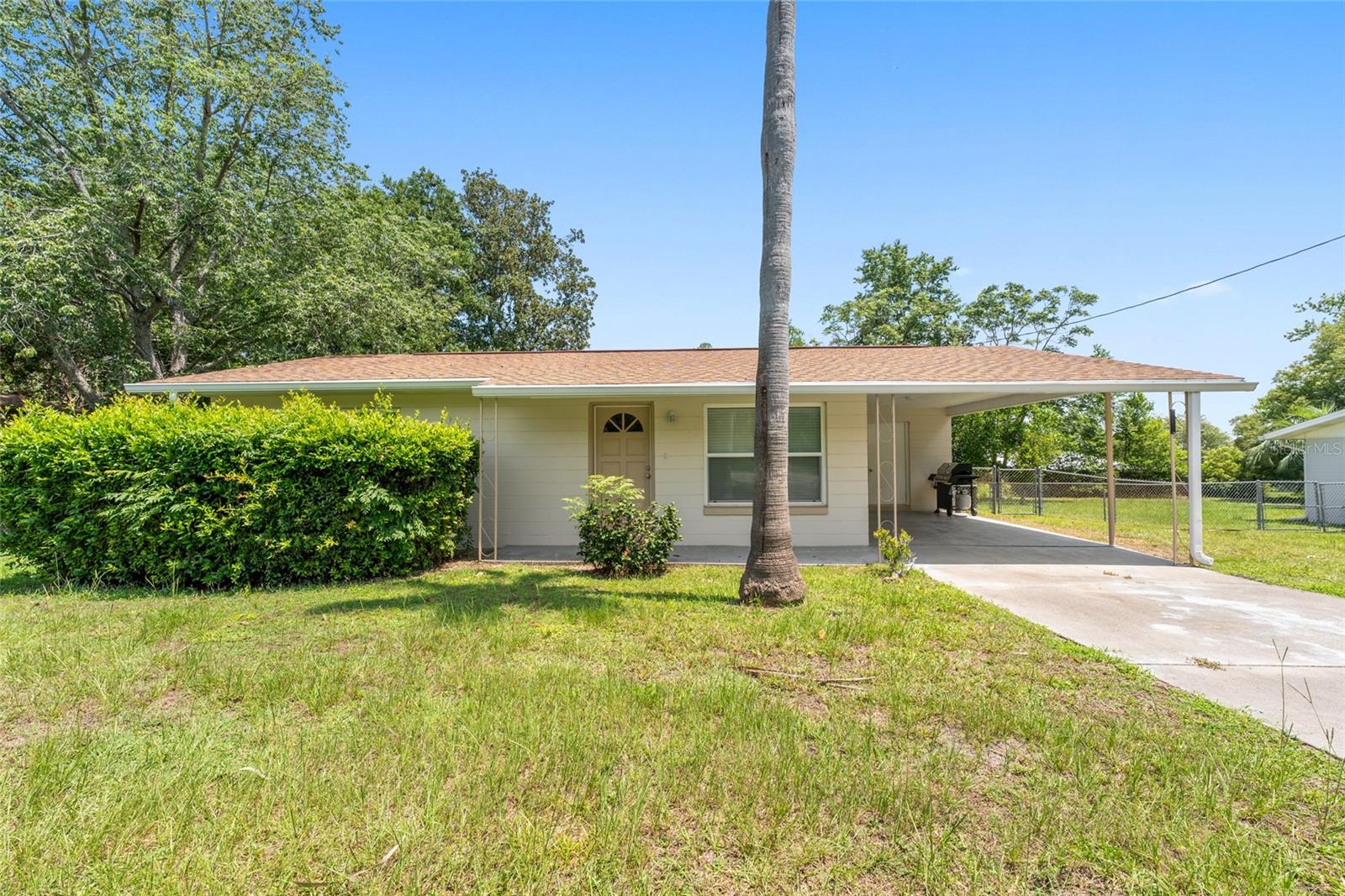 Photo of 21545 SW HONEYSUCKLE STREET DUNNELLON FL 34431