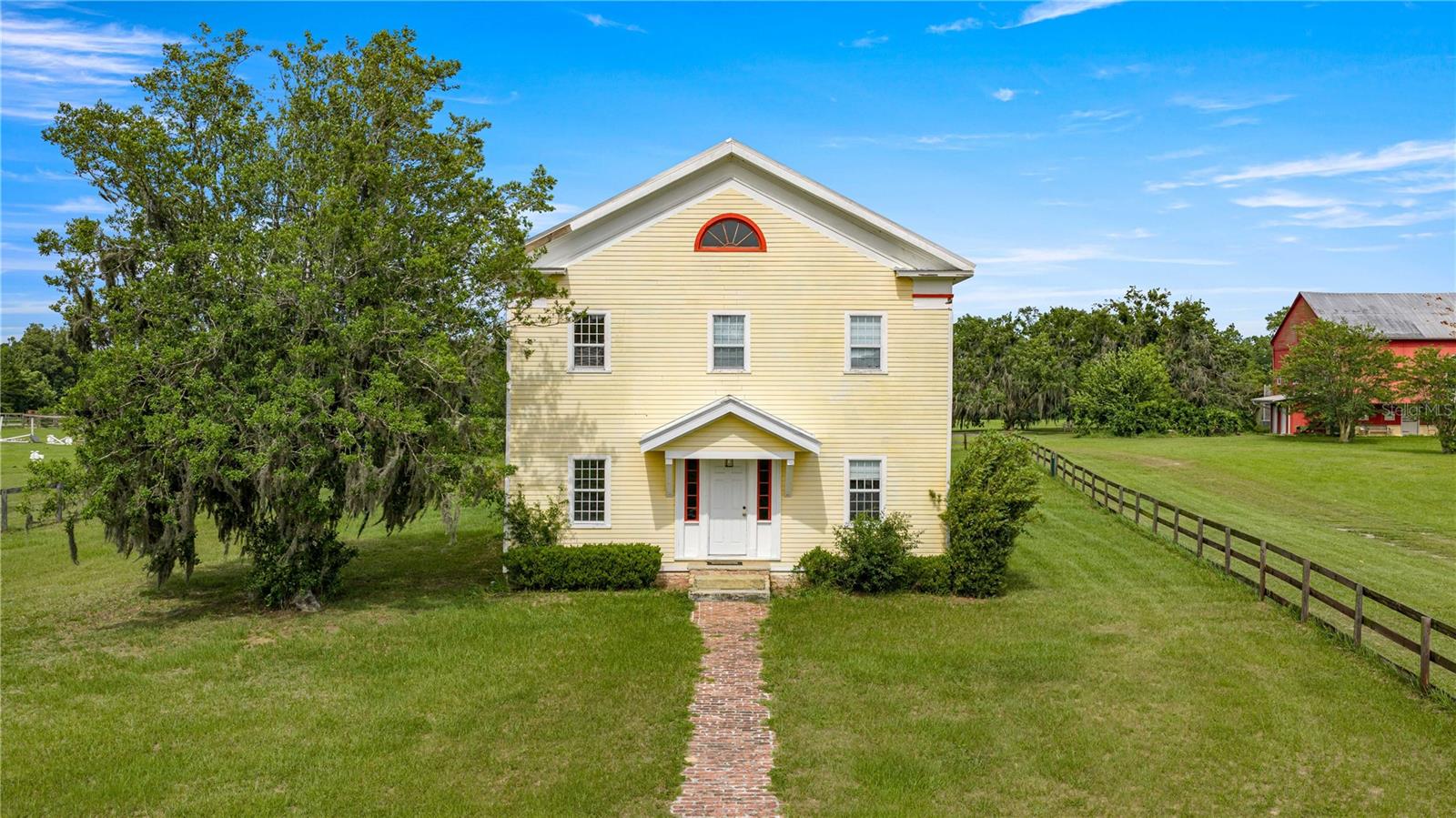 Photo of 13939 N US HIGHWAY 441 CITRA FL 32113