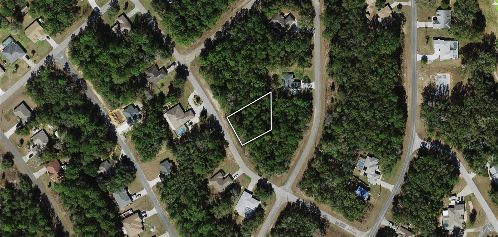 Photo of 8425 N FORESOME WAY DUNNELLON FL 34434