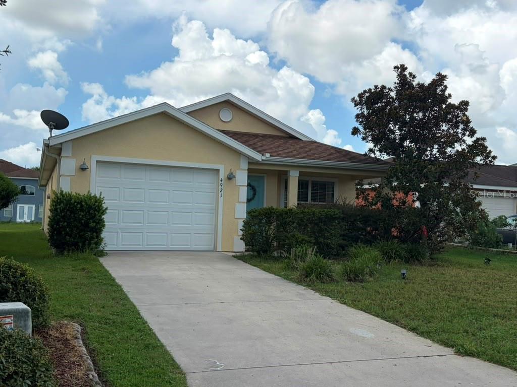 Photo of 4921 NE 123RD LANE OXFORD FL 34484