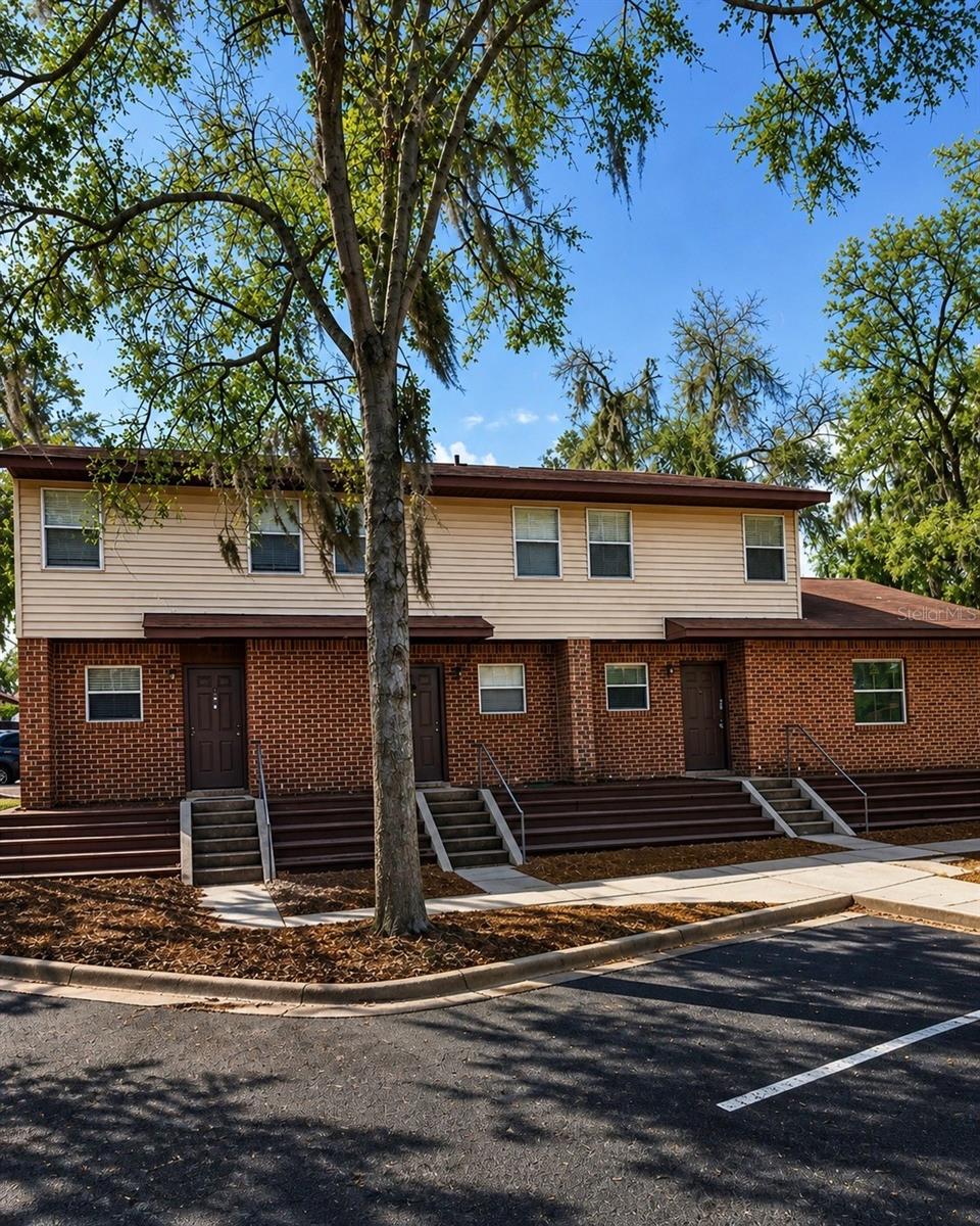 Photo of 1179-1179 BENTLEY ROAD #1 LEESBURG FL 34748
