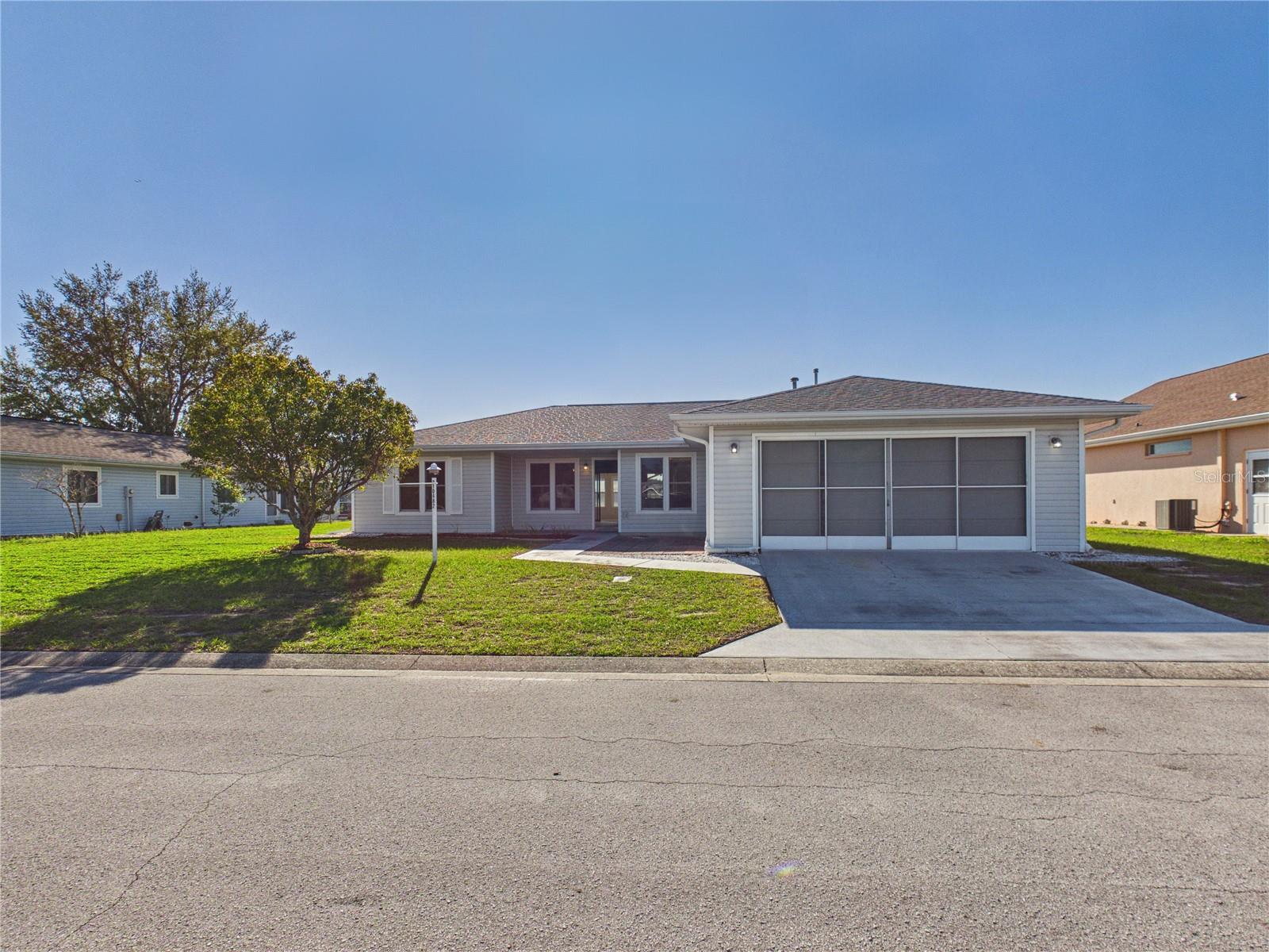 Photo of 10482 S CLINT LOOP FLORAL CITY FL 34436
