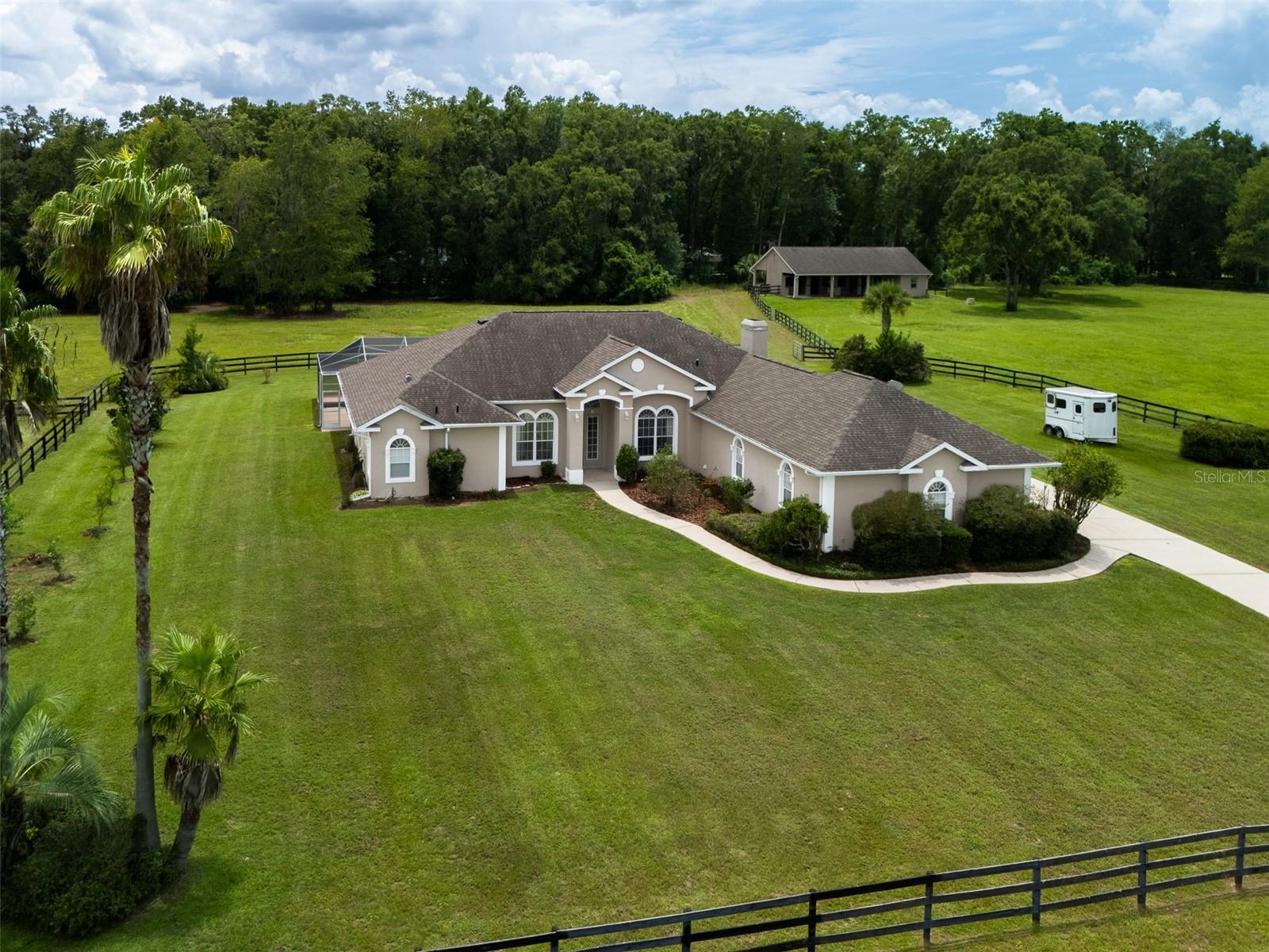 Photo of 1500 NW 114TH LOOP OCALA FL 34475