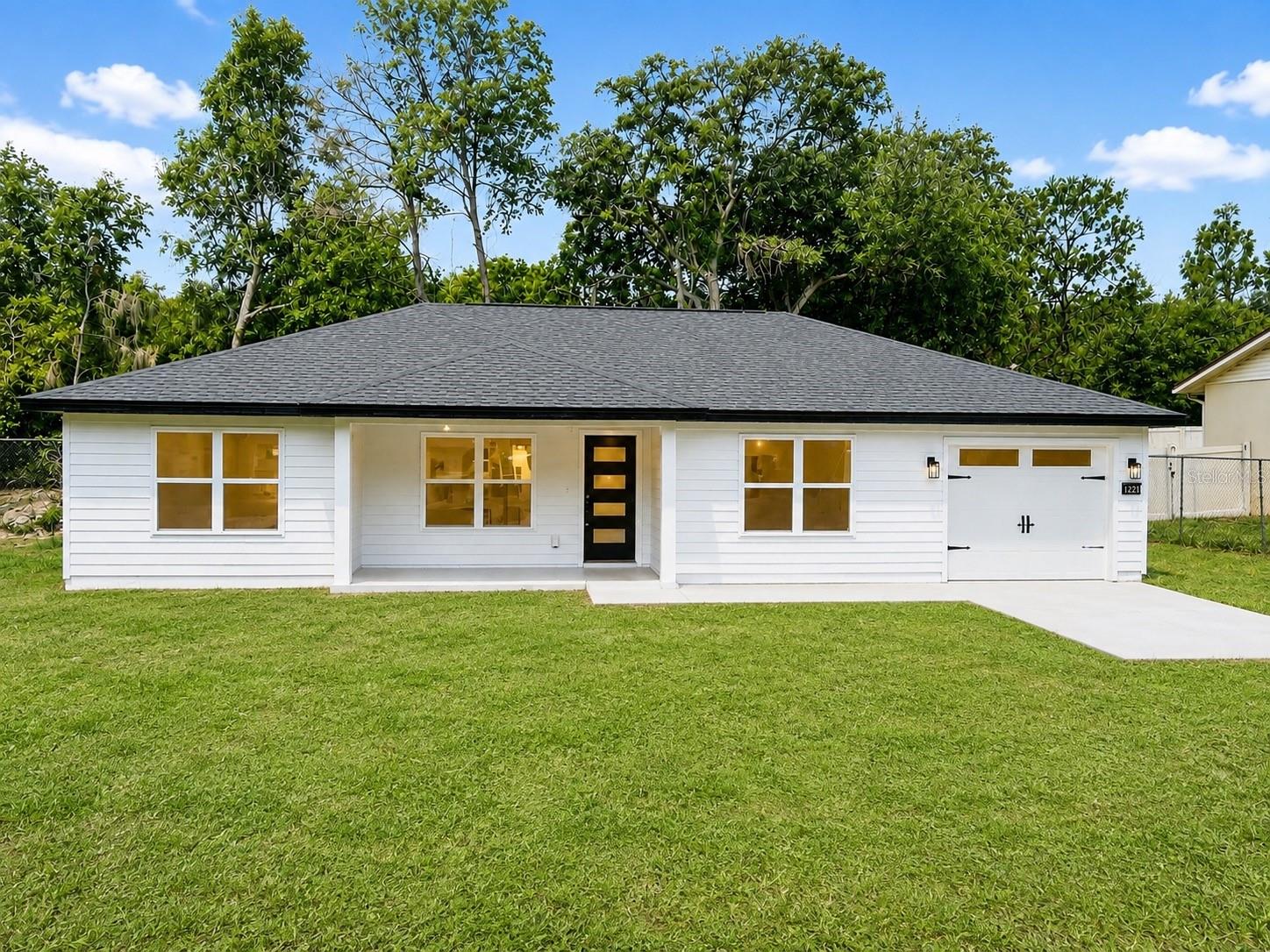 Photo of 12728 SE 102ND TERRACE BELLEVIEW FL 34420