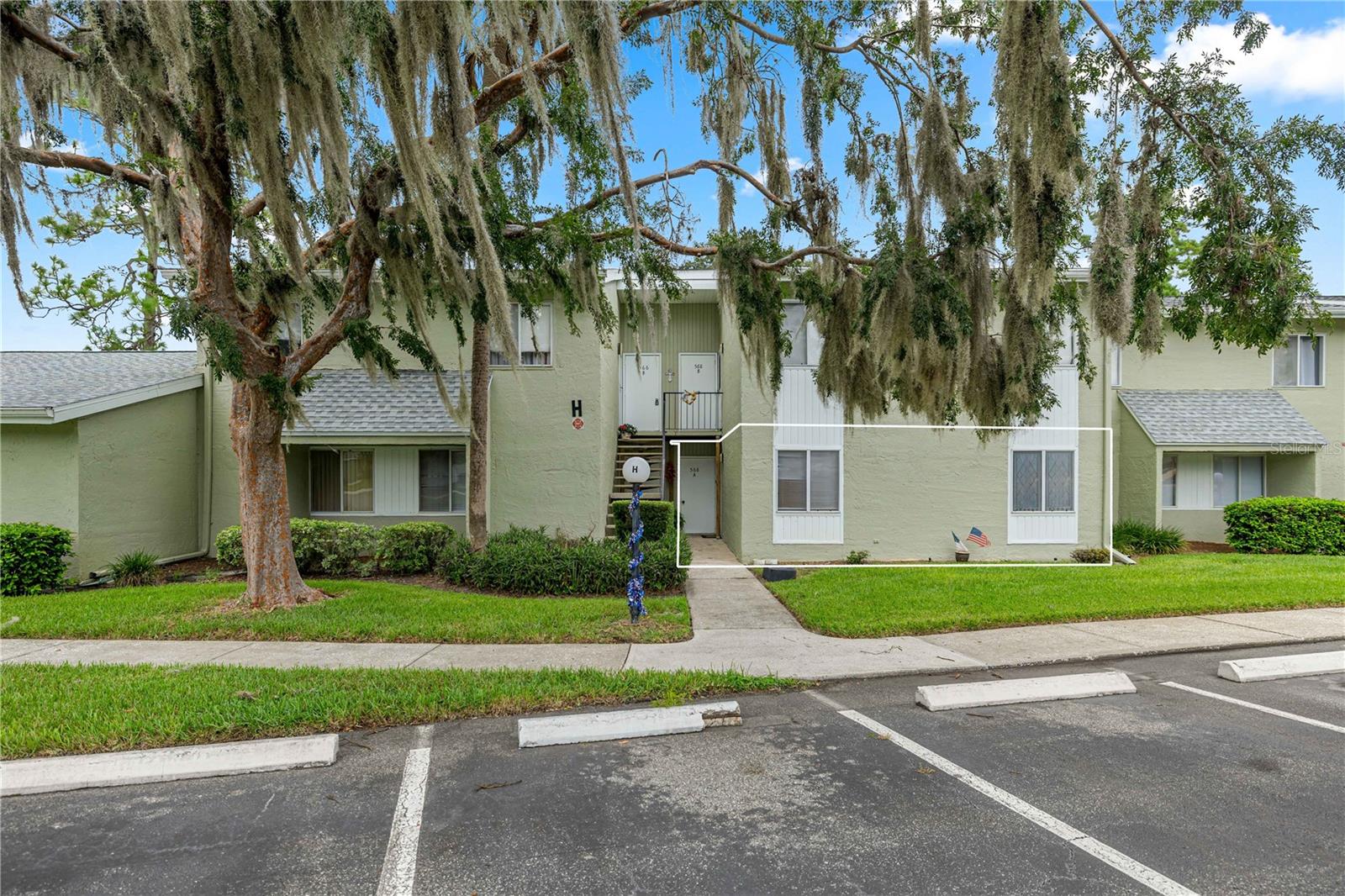 Photo of 568 FAIRWAYS CIRCLE #A OCALA FL 34472