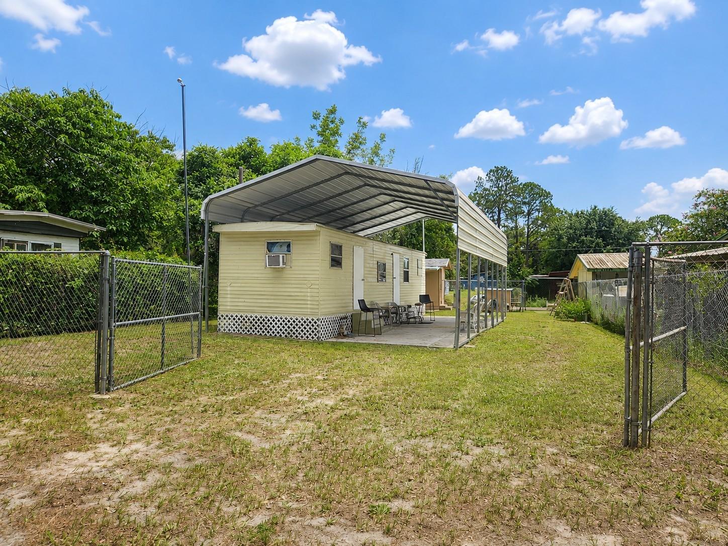 Photo of 23824 NE 188TH PLACE FORT MC COY FL 32134