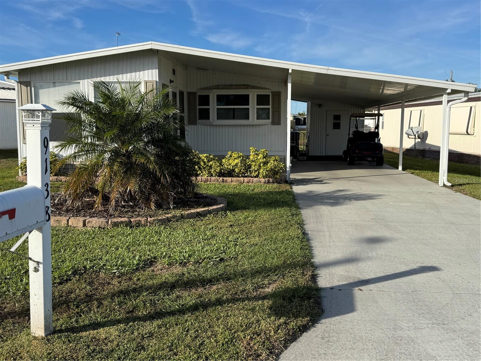 Photo of 9138 LAKE POINT BOULEVARD LAKE WALES FL 33898