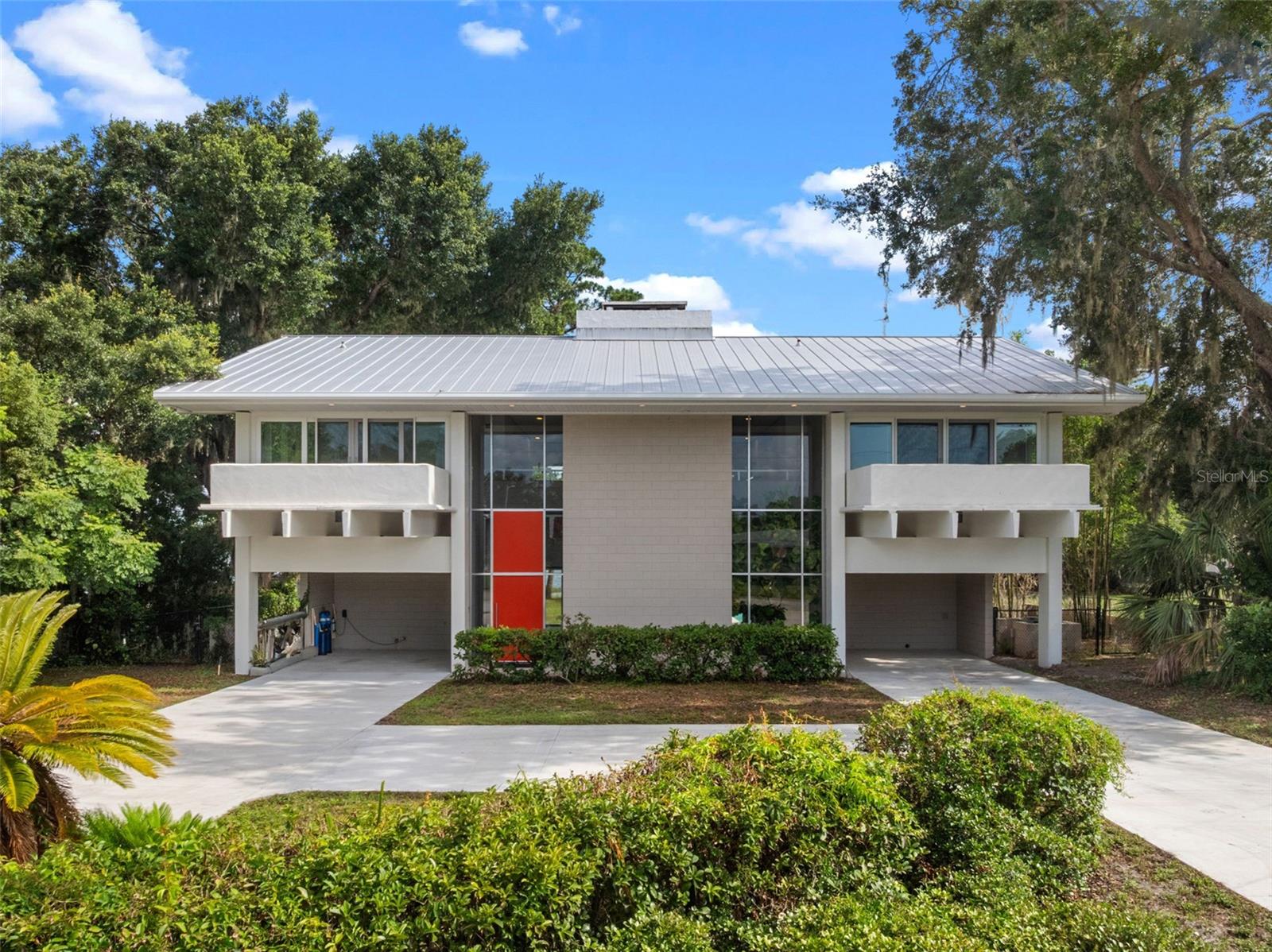 Photo of 1540 N LAKE MIRROR DRIVE WINTER HAVEN FL 33881
