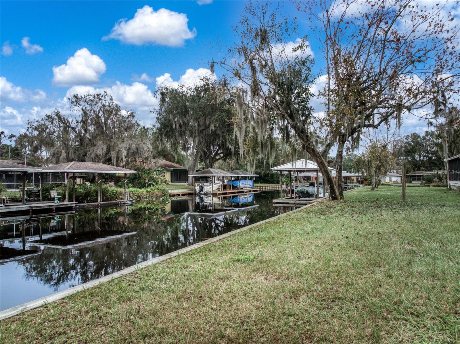 Photo of 612 DRAGONFLY LANE LORIDA FL 33857