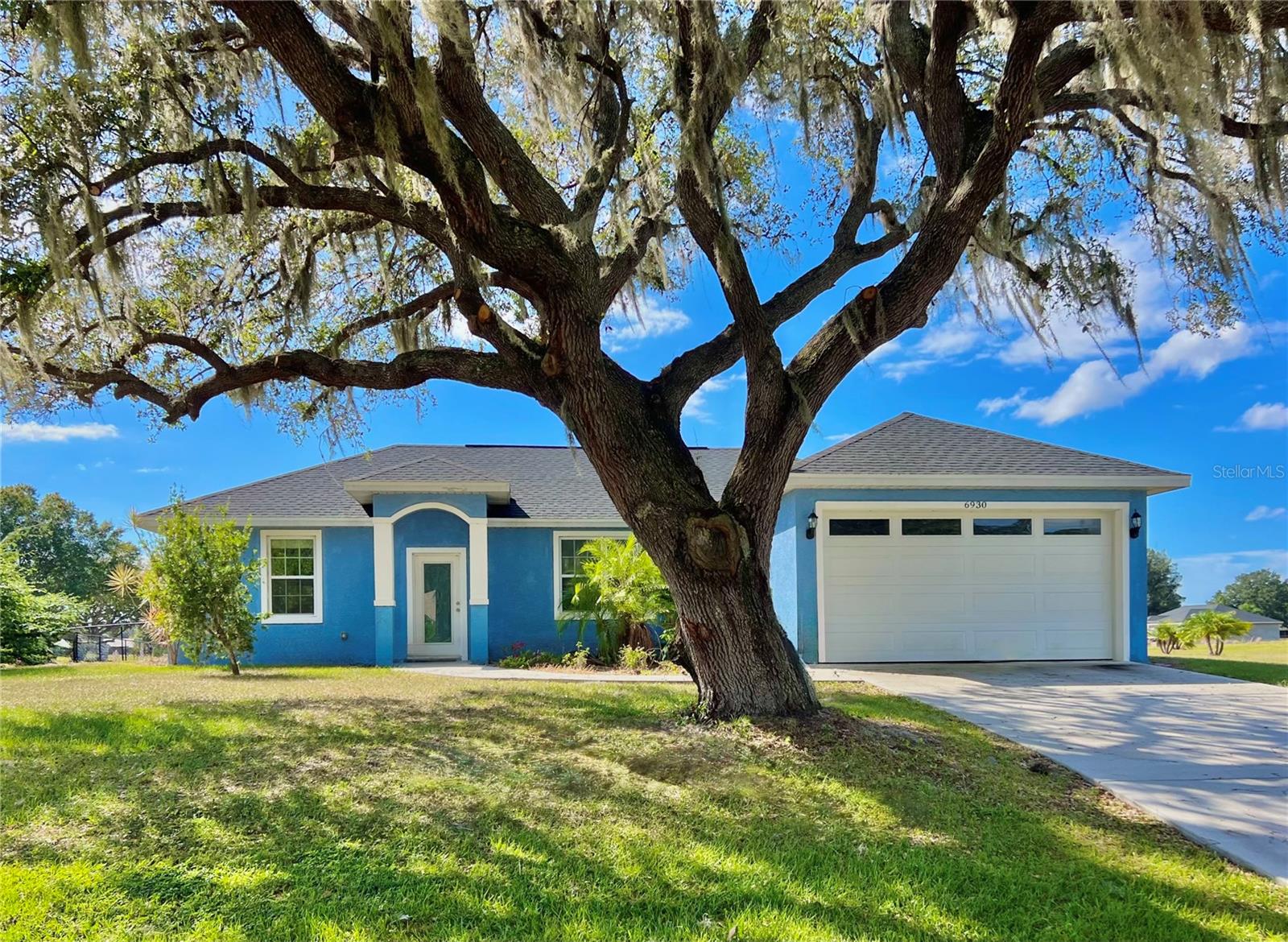 Photo of 6930 PARKWOOD STREET SEBRING FL 33876