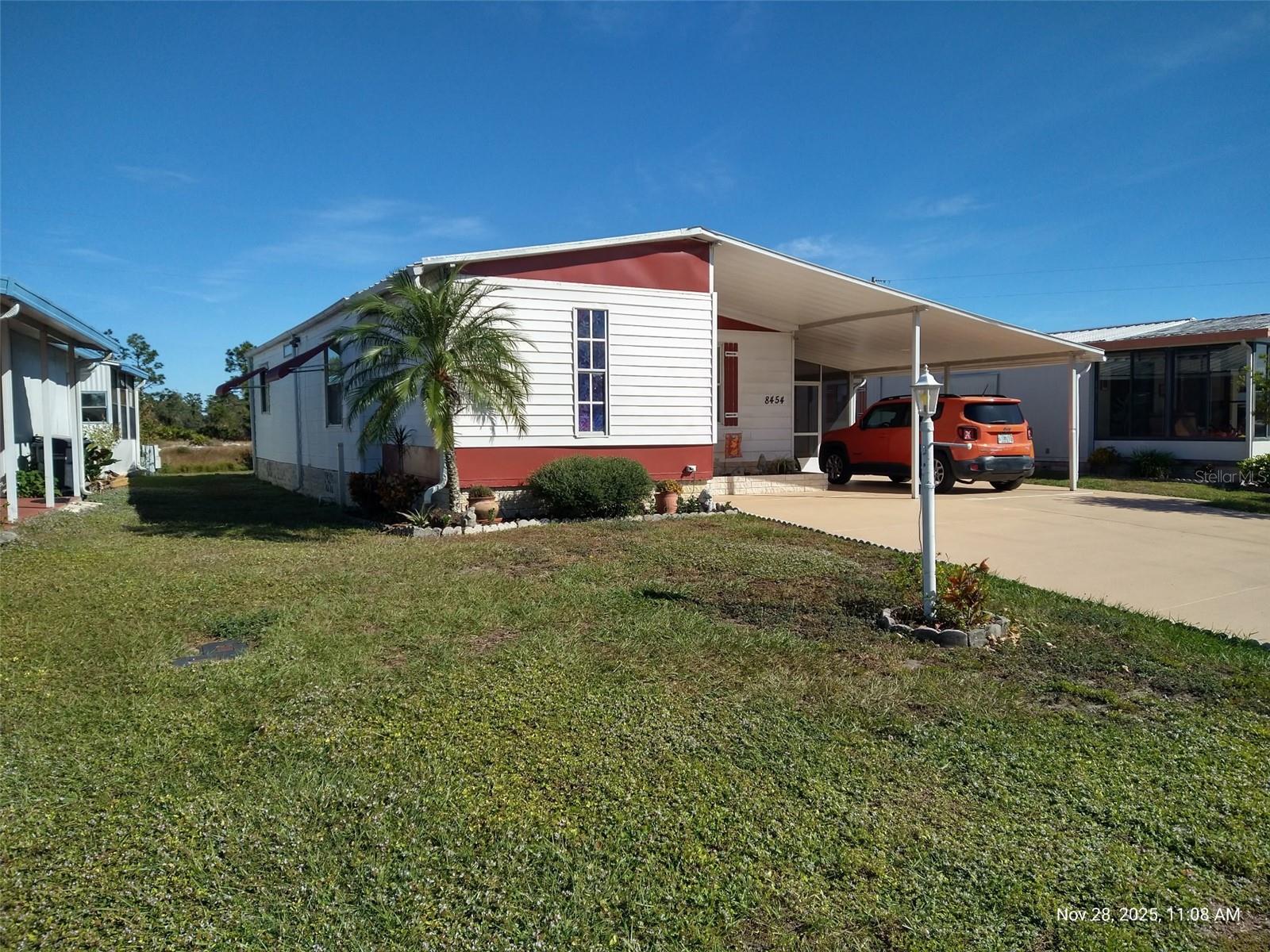 Photo of 8454 BREEZE HILL DRIVE LAKE WALES FL 33898