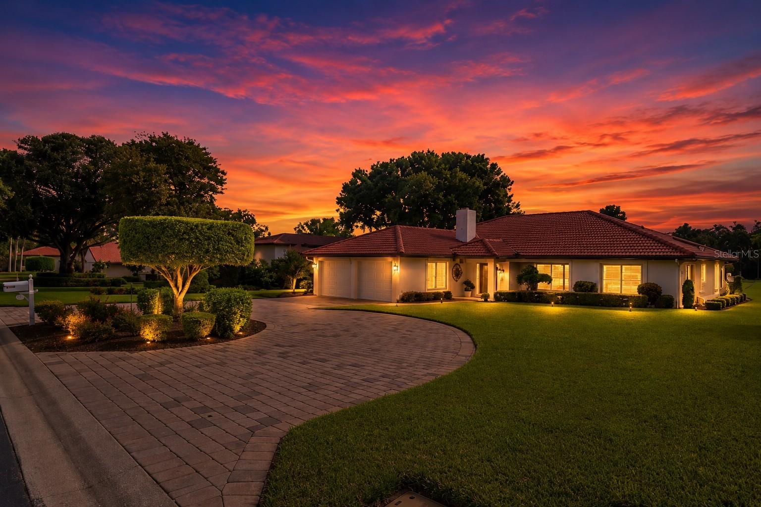 Photo of 517 CLUBHOUSE DRIVE LAKE WALES FL 33898