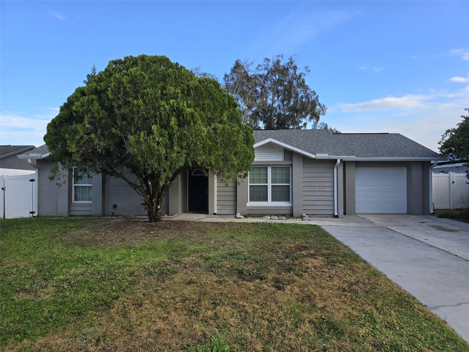 Photo of 326 COLONADE COURT KISSIMMEE FL 34758