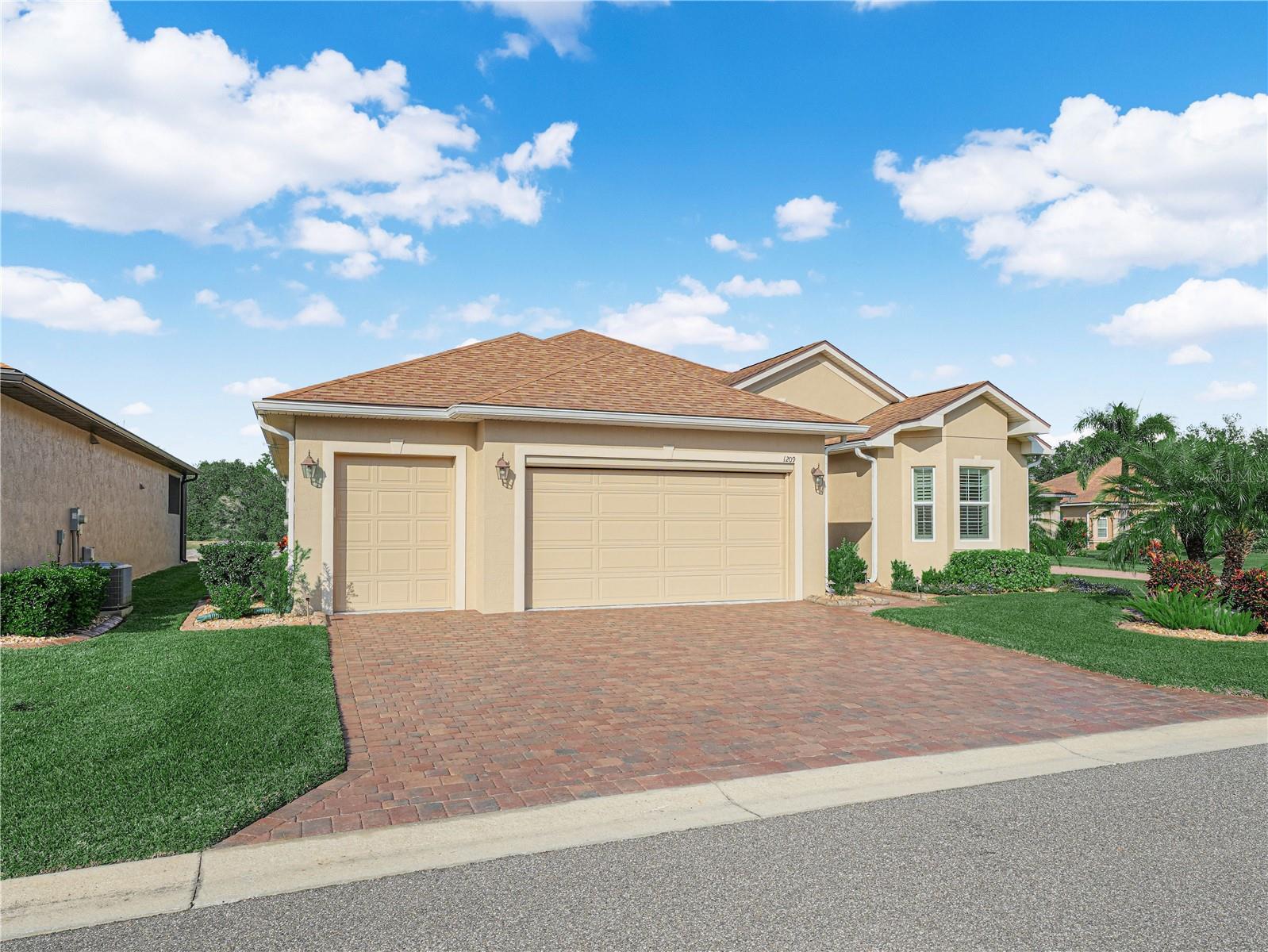 Photo of 1209 SAWGRASS DRIVE WINTER HAVEN FL 33884