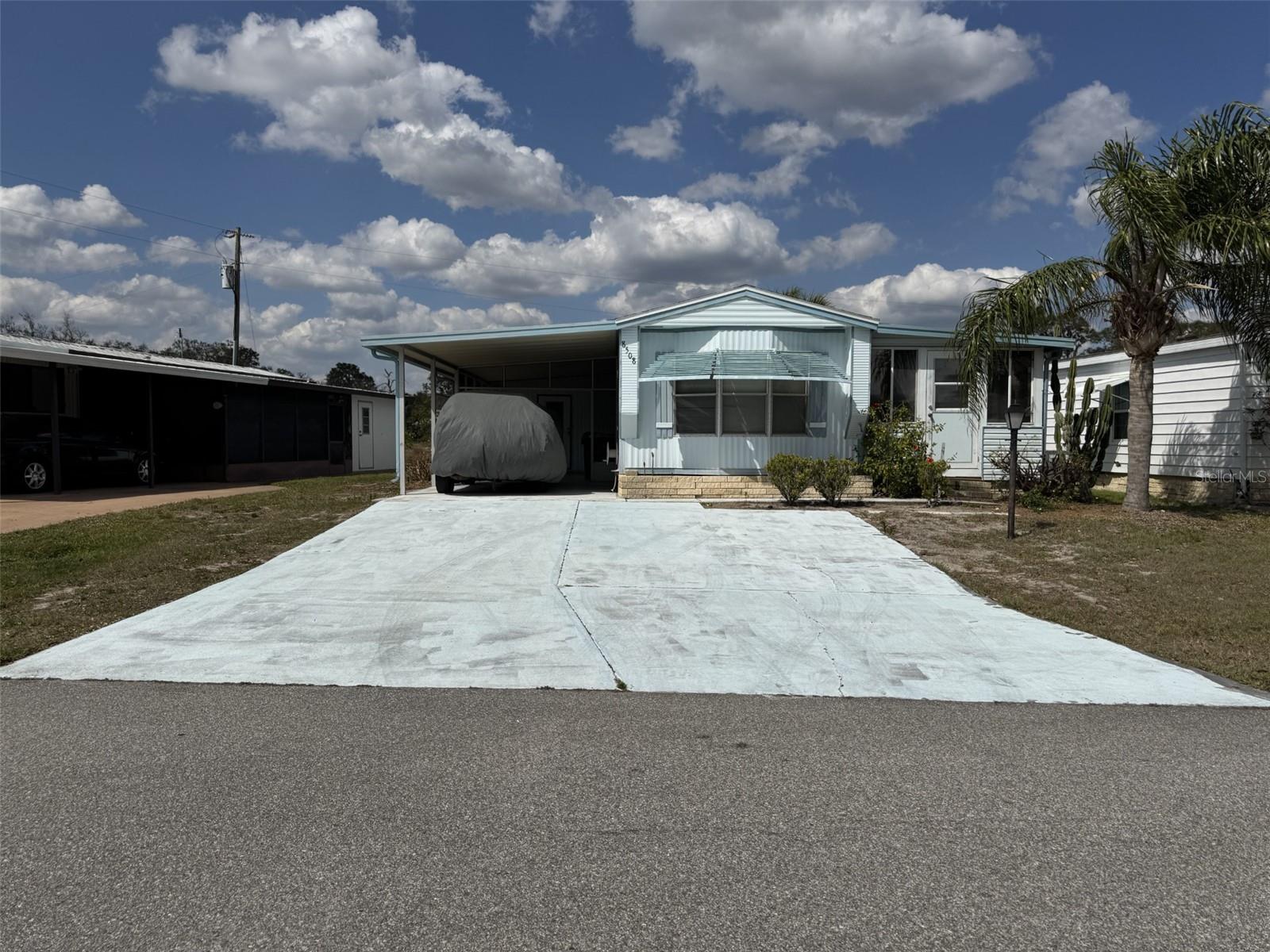 Photo of 8508 BREEZE HILL DRIVE LAKE WALES FL 33898