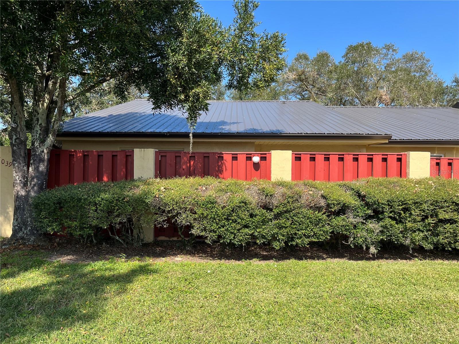 Photo of 1039 MEDINAH DRIVE WINTER HAVEN FL 33884