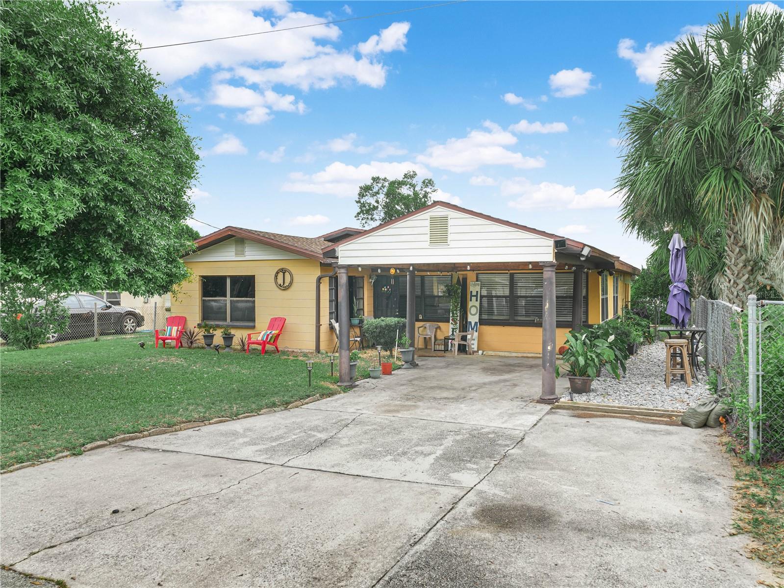 Photo of 129 W NORTHSIDE DRIVE LAKE WALES FL 33853