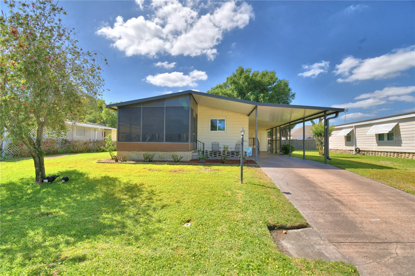 Photo of 447 VILLAGE CIRCLE WINTER HAVEN FL 33880
